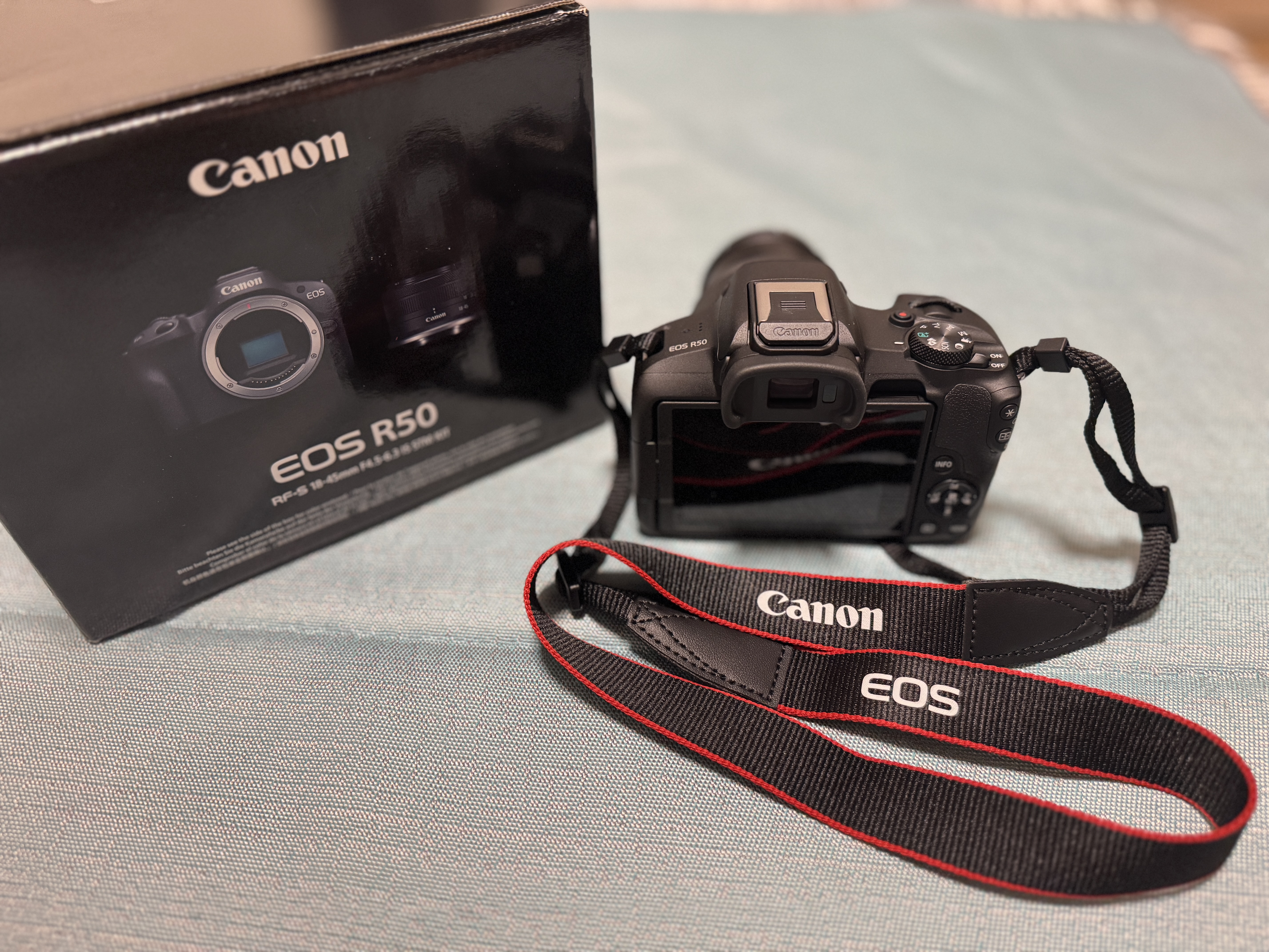 Canon七夕礼物佳能r50入门级微单反 半画幅数码相机 4k美颜小巧便携送礼物 R50 黑色套机 【咨询客服 下单更优惠】 官方标配【京东仓发货 快至次日达~】 实拍图