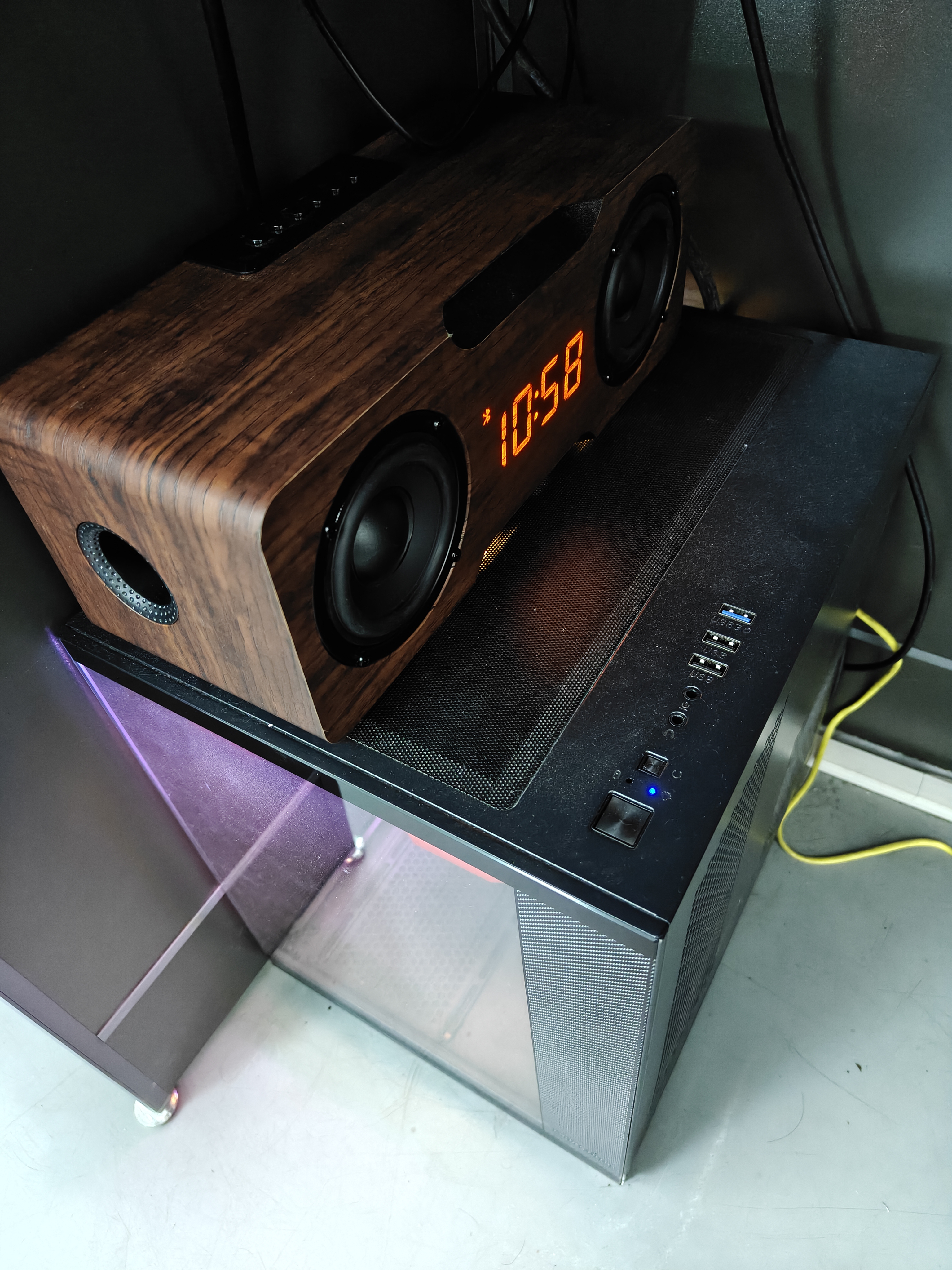 国立M8C木质超重低音炮蓝牙音箱大功率家用电脑桌面音响带时钟可插卡U盘 深棕木色 实拍图
