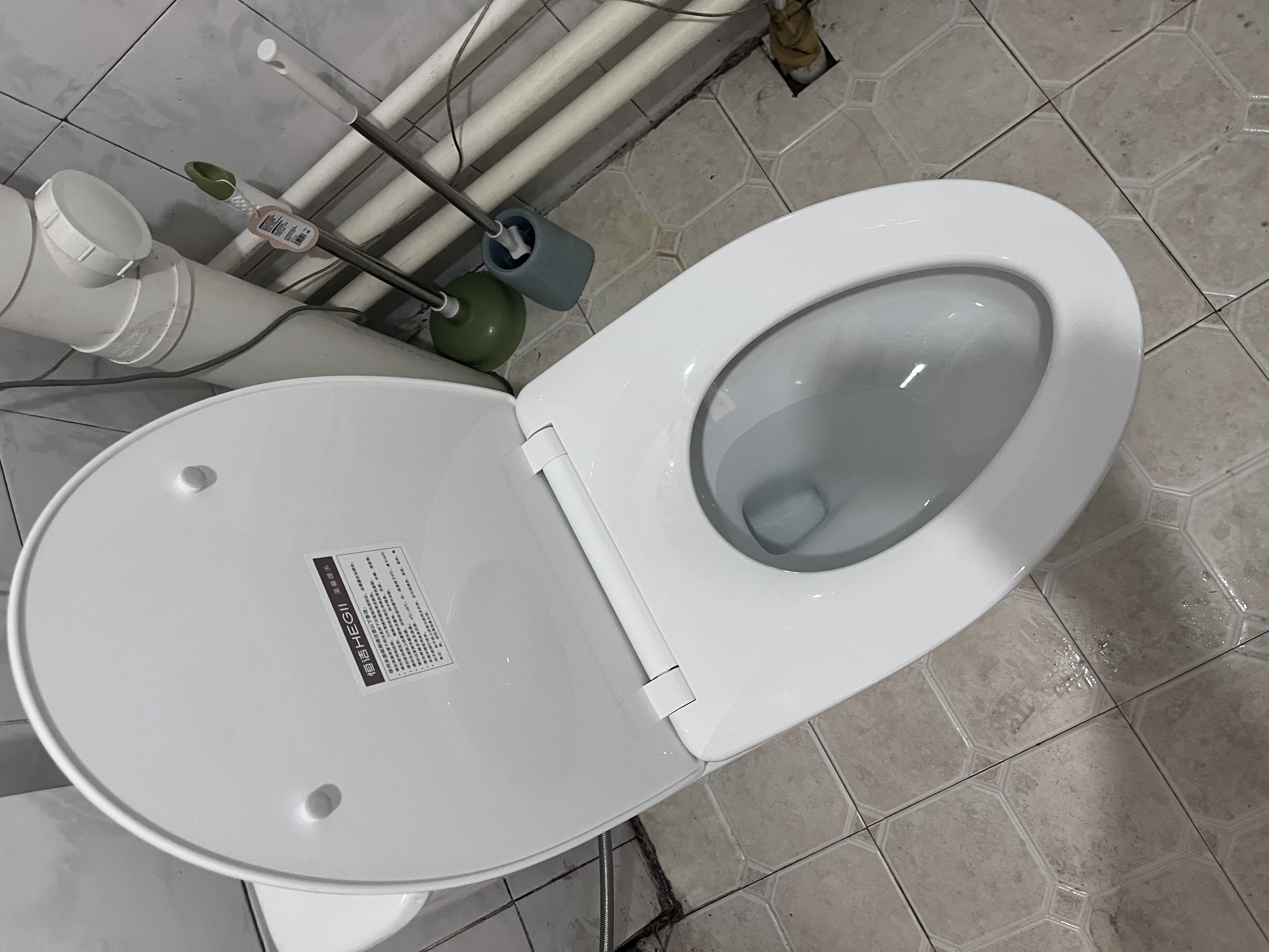 恒洁（HEGII）京东联名马桶小巨浪S3 家用虹吸马桶小户型坐便器DCF0300PT-400 实拍图