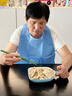 葆氏老人围兜吃饭围嘴一次性成人饭兜老年人口水巾无纺布防水防油大号 实拍图