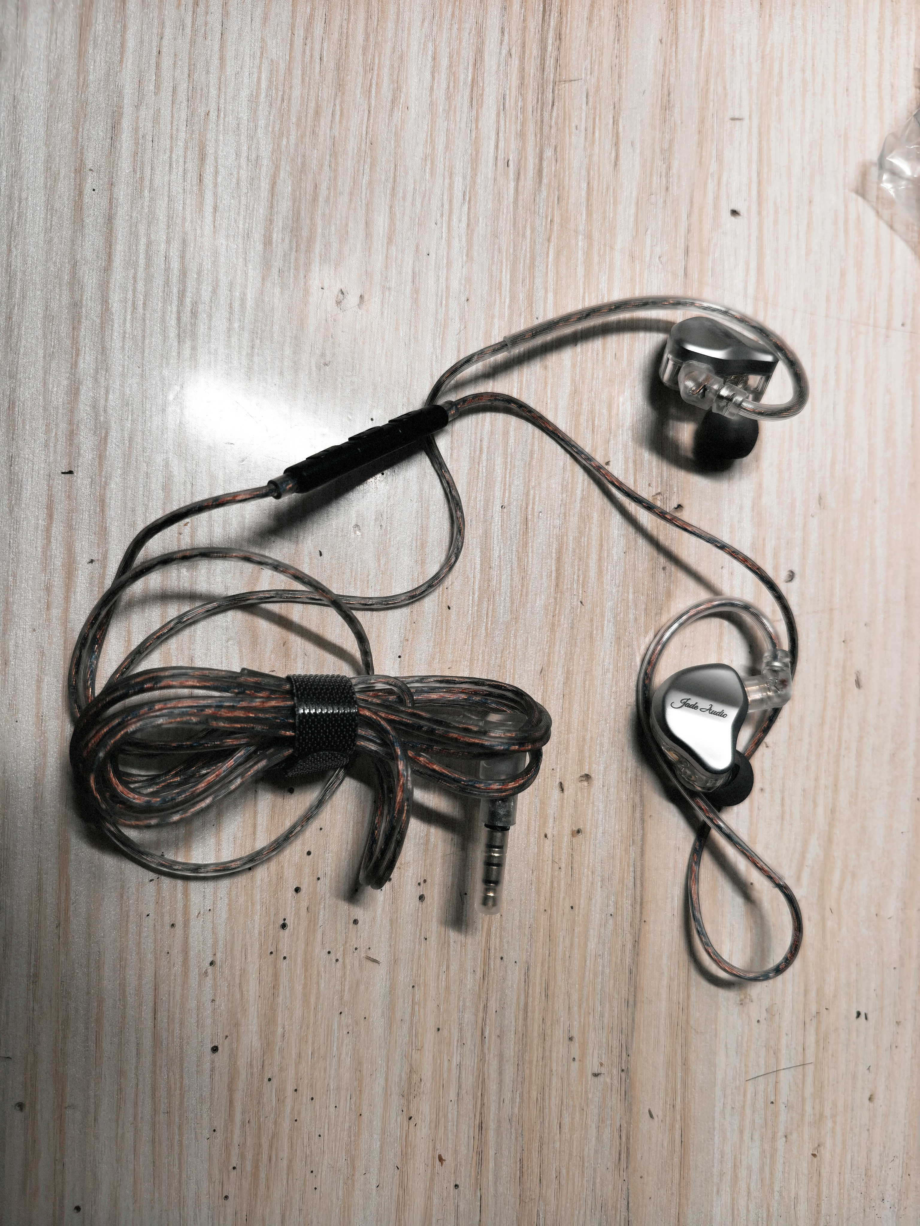 飞傲（FiiO） 翡声&飞傲JD1入耳式耳机 电脑游戏耳机 手机 有线耳机带麦可通话 平果安卓通用 学生网课 黑神话 银色3.5mm 实拍图