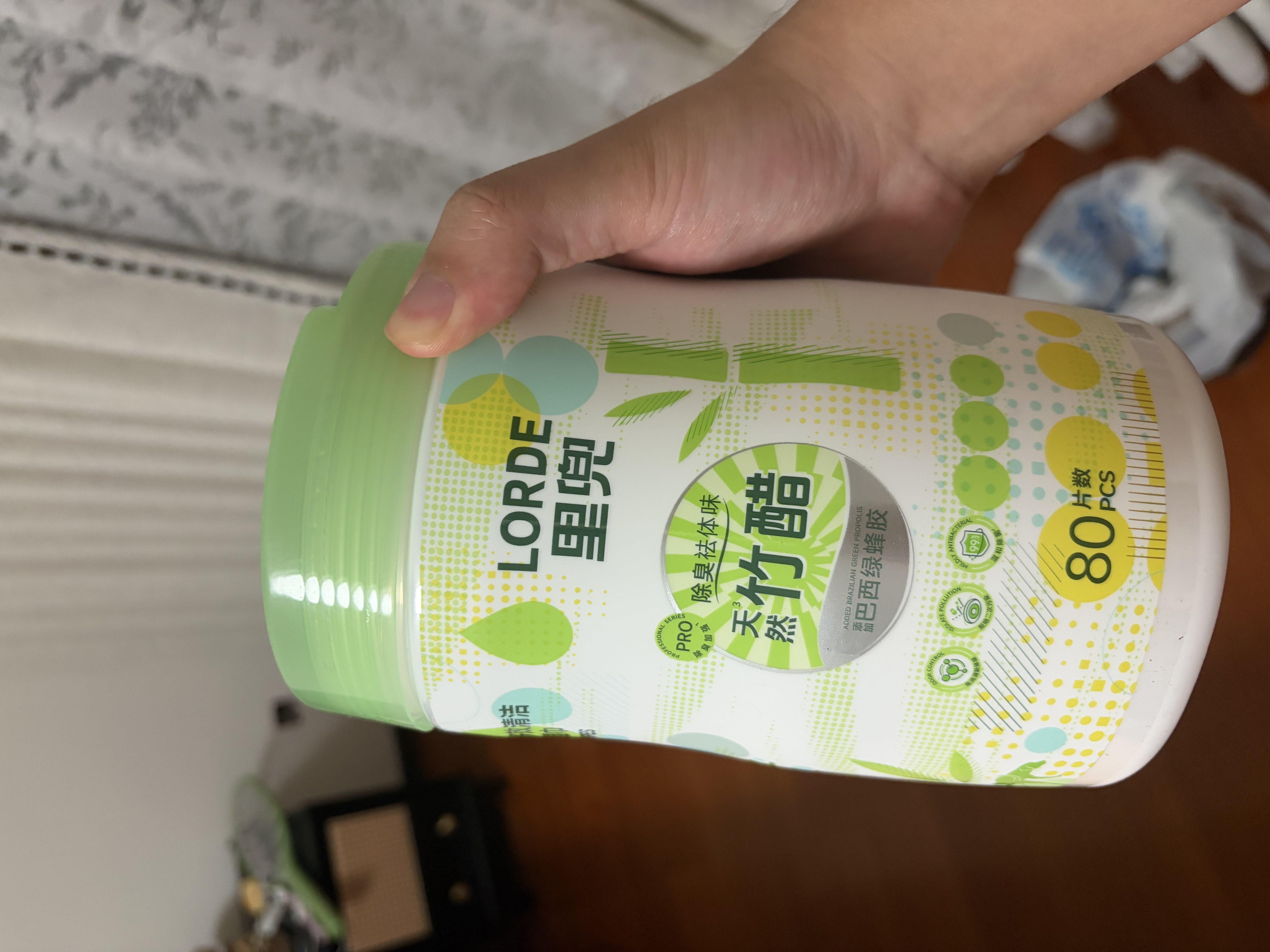 lorde桶装宠物湿巾【强效除臭】保湿猫狗湿巾免洗抑菌80抽*1桶 实拍图