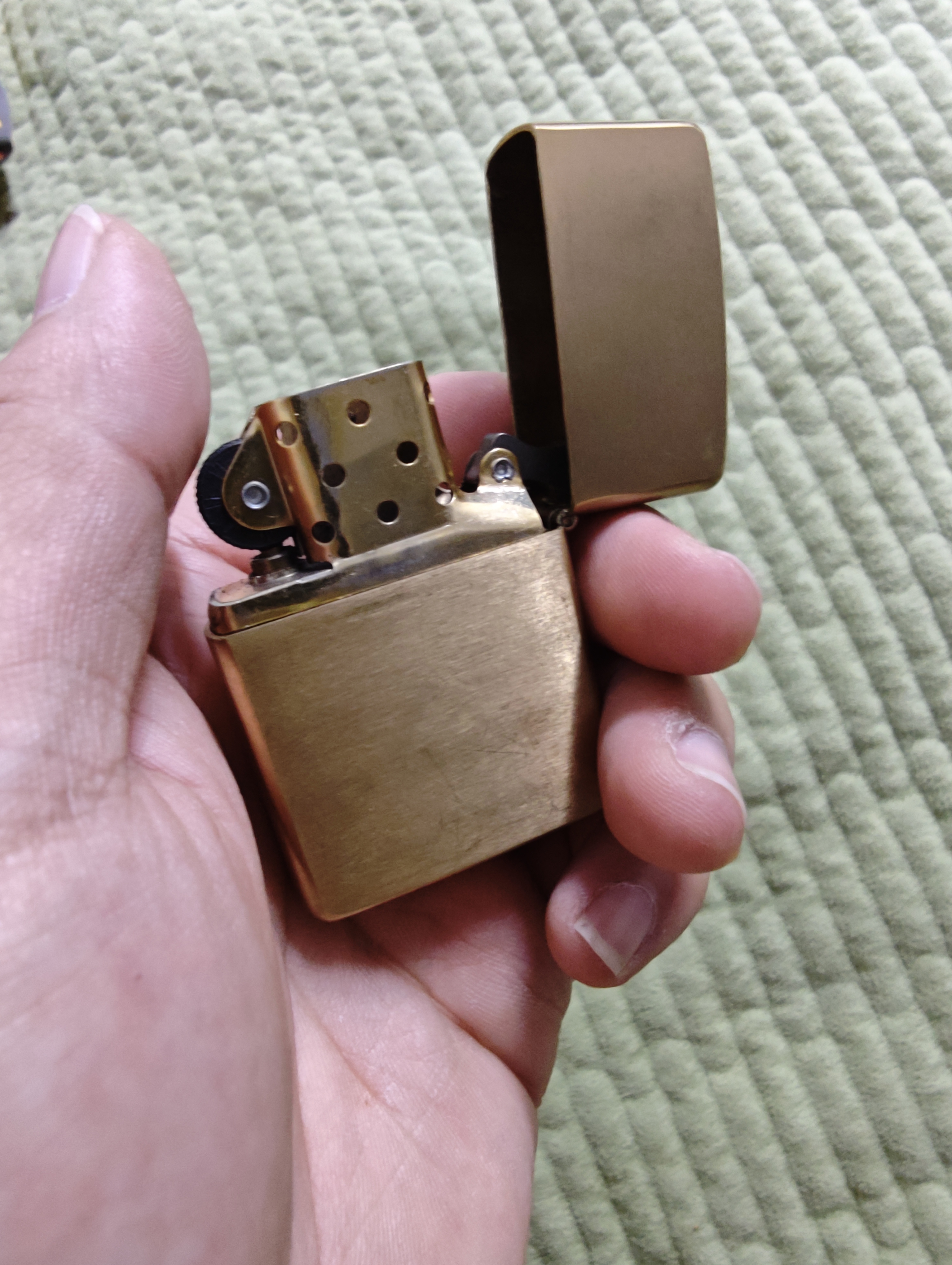ZIPPO打火机官方旗舰店正品铜厚壳沙子拉丝黄铜盔甲精选七夕礼物送男友 铜厚壳沙子拉丝黄铜133ml黑色礼盒套装 实拍图