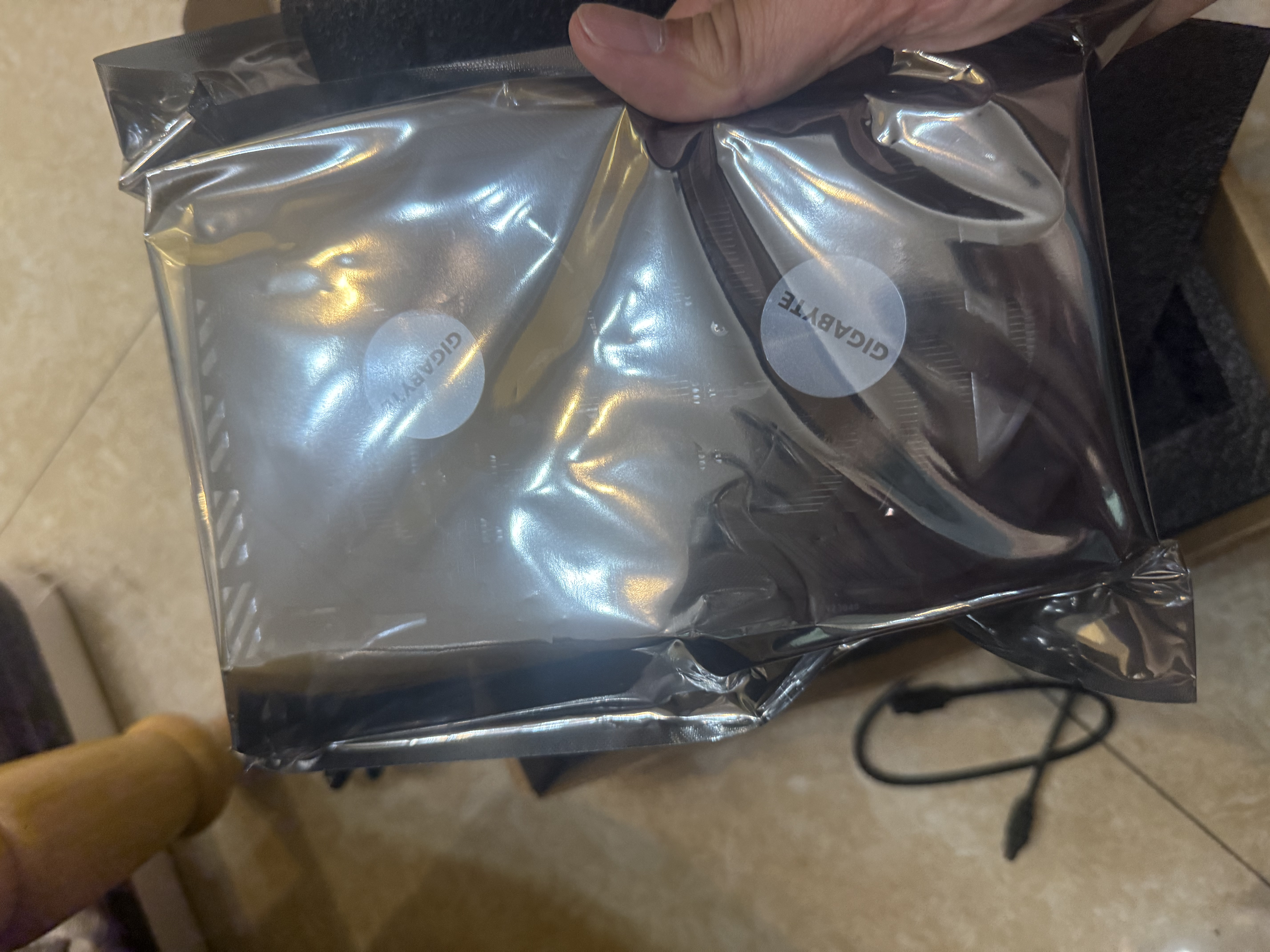 华硕（ASUS）ROG海景房5060全家桶14代酷睿i7台式电脑DIY组装机PBA独显主机直播设计游戏电竞企业大额补贴整机 【爆】酷睿i7丨5500独显丨32G+1.5T设计 主机+24英寸高清显示器 实拍图
