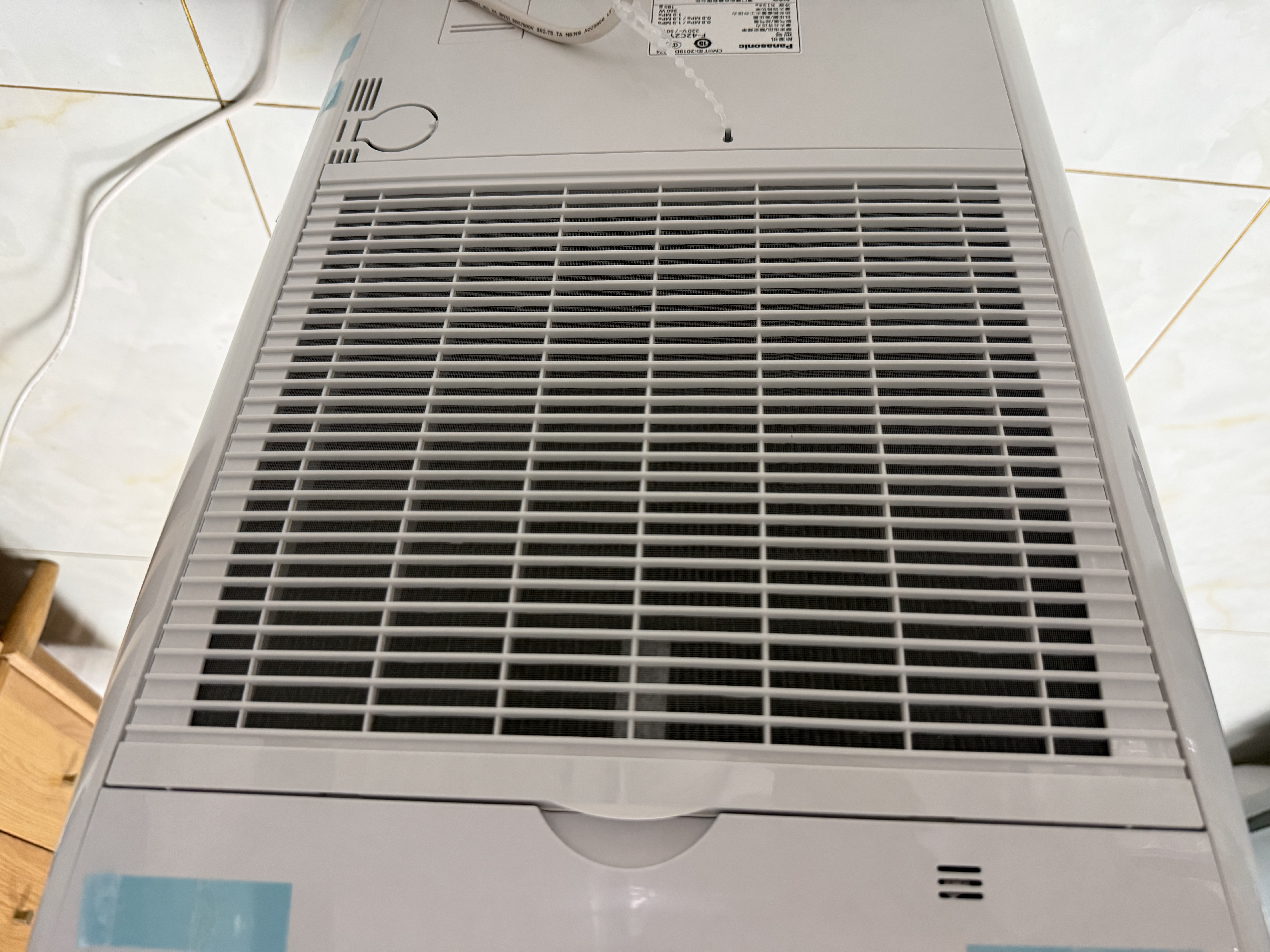 松下（Panasonic）除湿机/抽湿机 智能家用除湿干衣防霉除菌净化卧室地下室轻音吸湿器 大功率除湿空气干燥机 21L/天 40-70㎡ 智能净化F-42C2YTA 实拍图