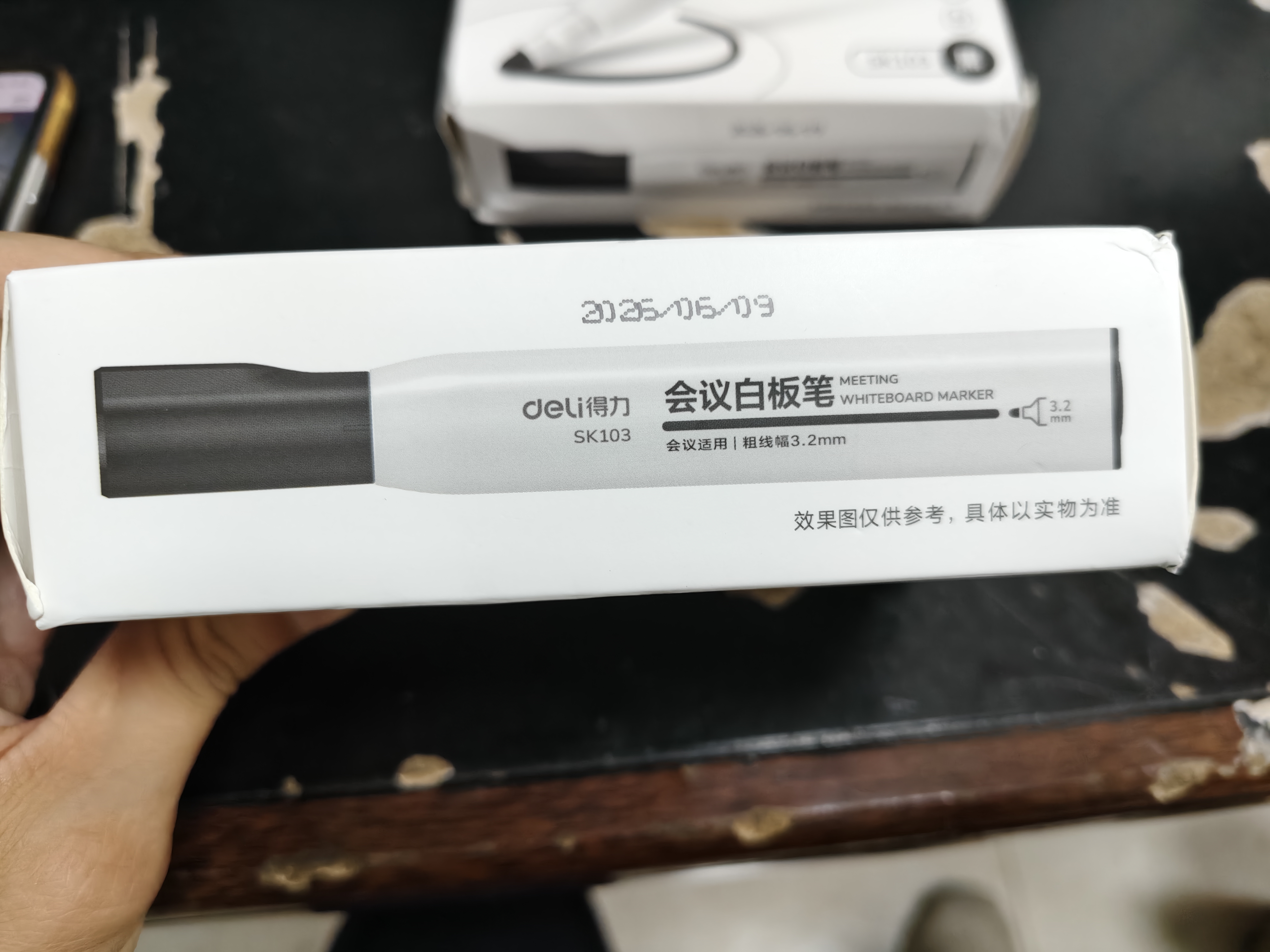 得力（deli）粗头白板笔 加粗线幅可擦易擦  顺滑耐写耐磨 办公教学会议可用 黑色10支/盒 SK103 实拍图
