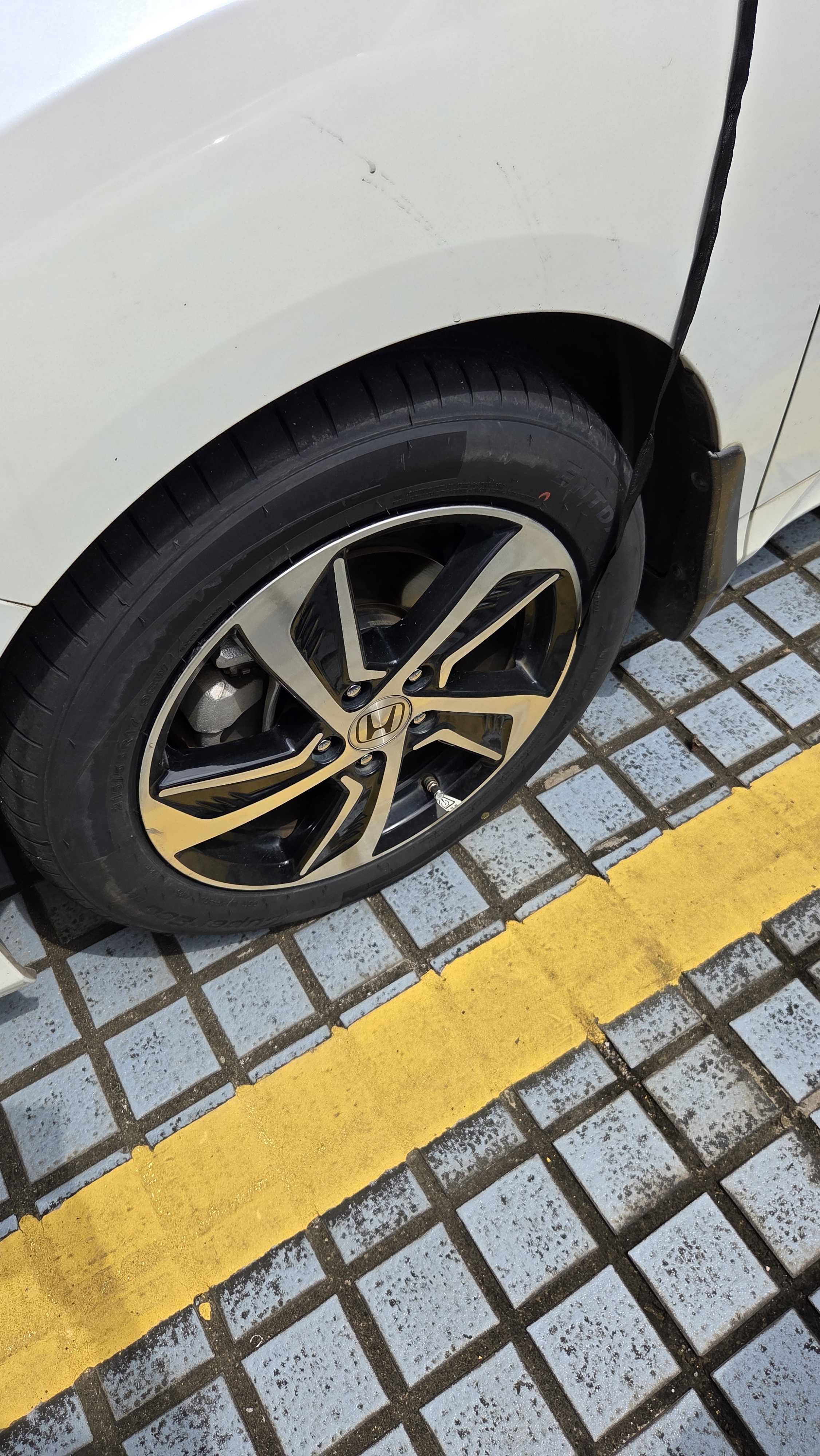 ENTDA中策安达轮胎 汽车轮胎 215/55R17 98W D01 适配秦plus 实拍图