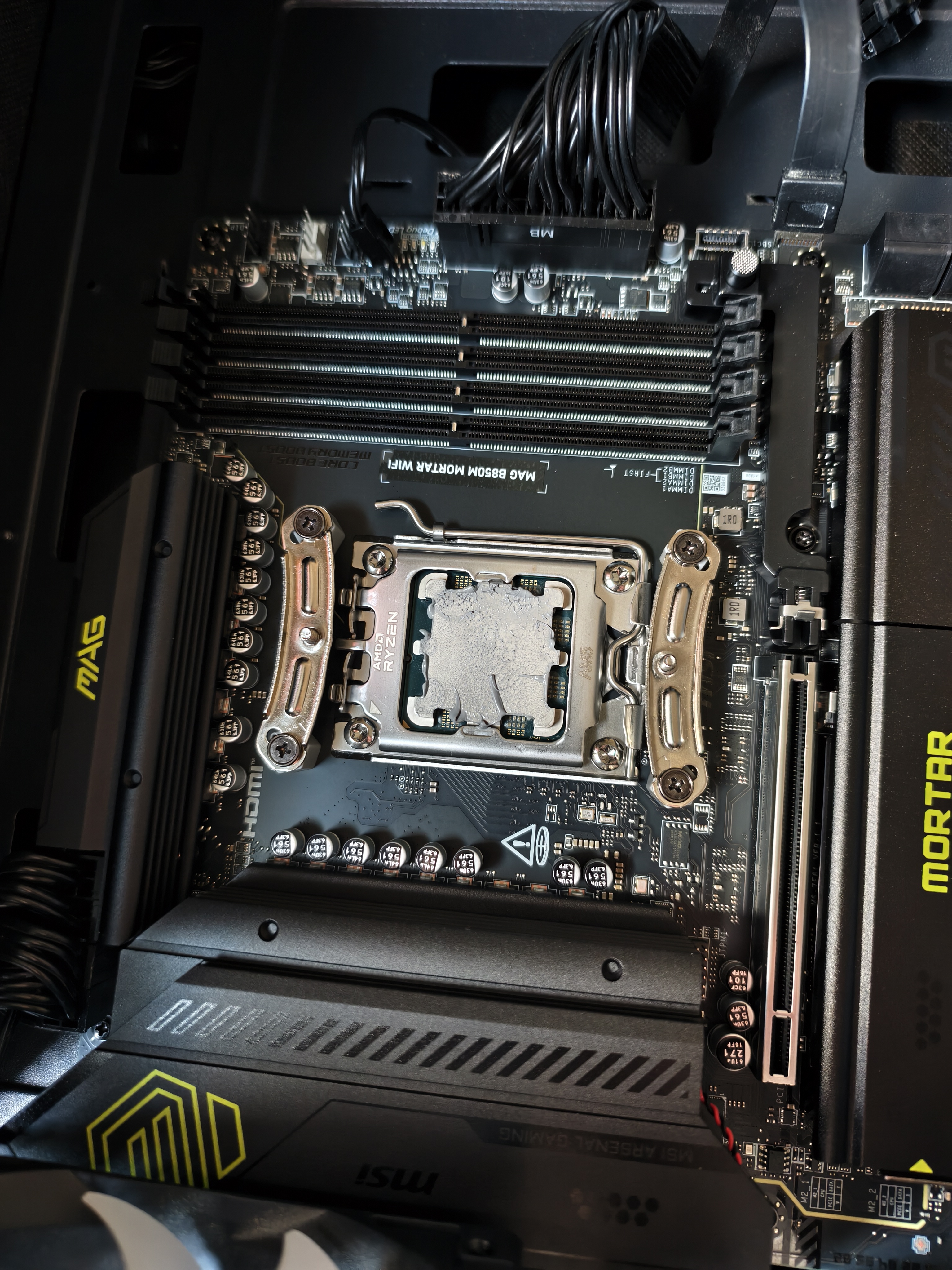 微星（MSI）MAG B850M MORTAR WIFI7迫击炮DDR5主板 5G网口 支持CPU 9950X/9800X3D/9700X(AMDB850/AM5接口) 实拍图