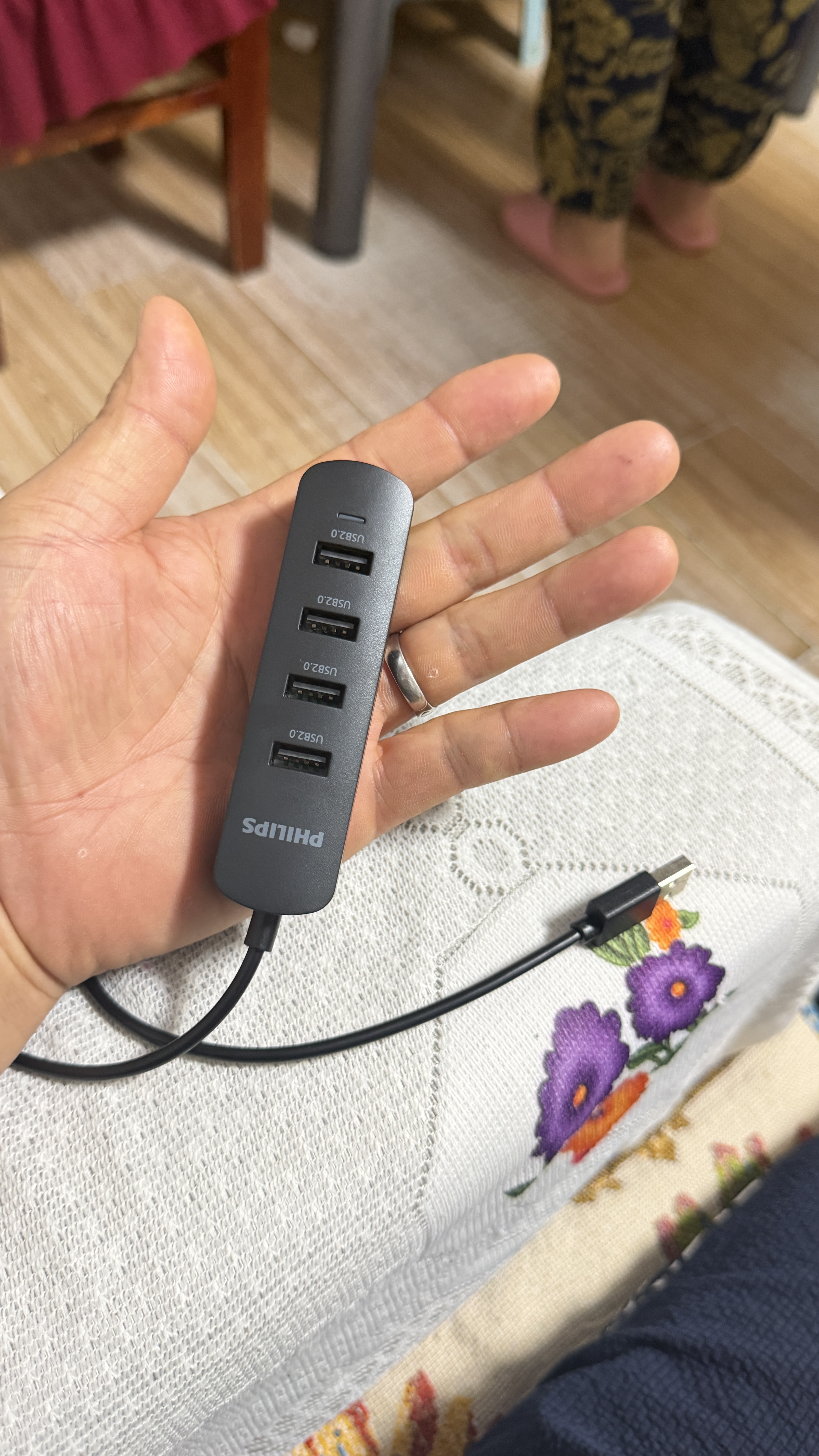 飞利浦USB分线器2.0一拖四多接口带5V充电口 笔记本台式电脑4口集线器HUB转换器延长线 0.6米 实拍图