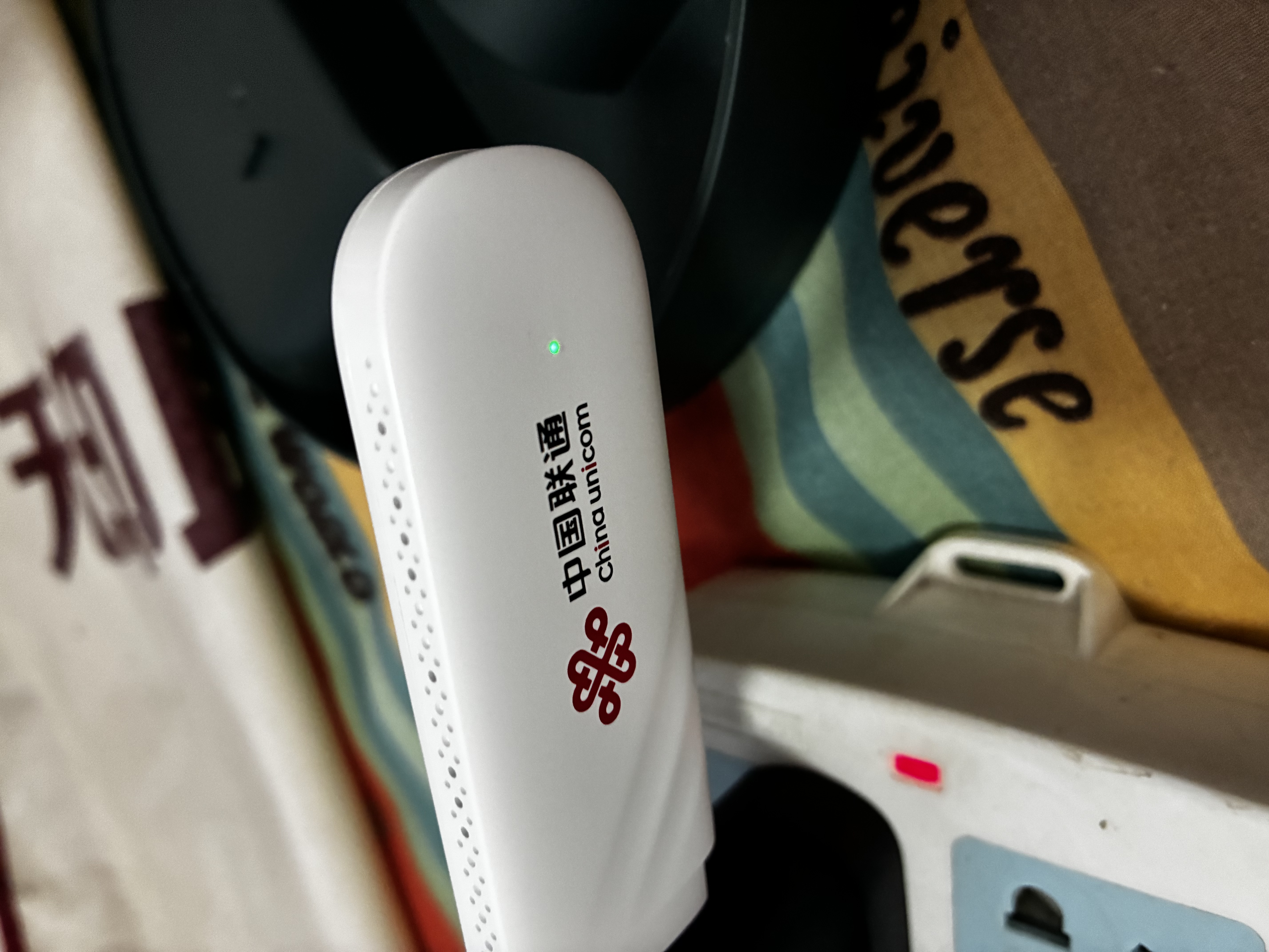 中国联通移动随身wifi6无线网卡免插卡车载随身便携支持5G/4G设备上网路由器流量网卡宽带2026款全国通用 【USB直连款】即插即用-月光白 实拍图