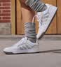adidas ENTRAP美式校园风运动鞋少年感复古篮球风板鞋阿迪达斯 白色/暗银金属/树脂黄   39 实拍图