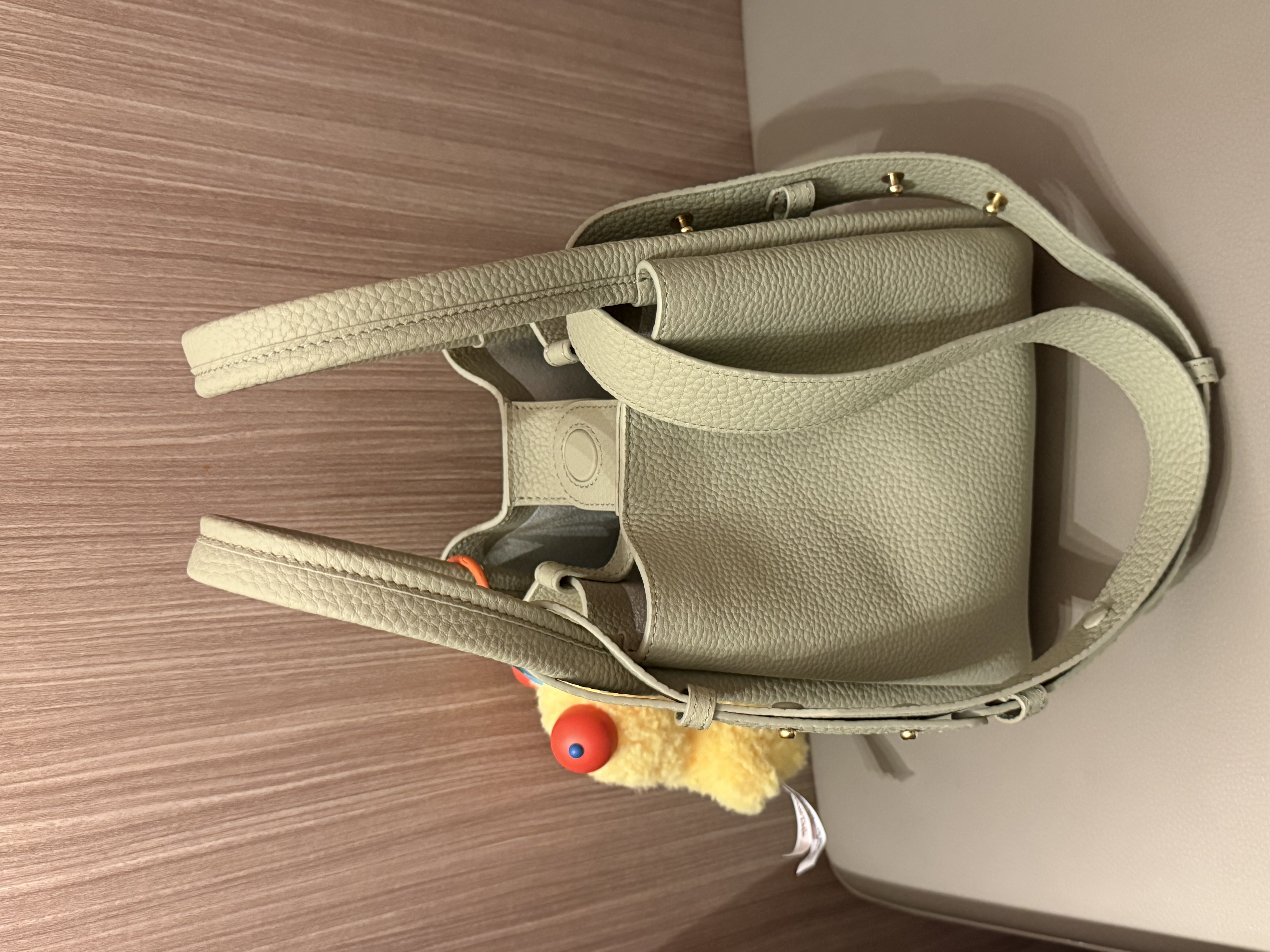 Songmont山下有松中号菜篮子头层牛皮大容量手提包七夕礼物【张婧仪同款】 青石绿 帆布内胆 现货 实拍图