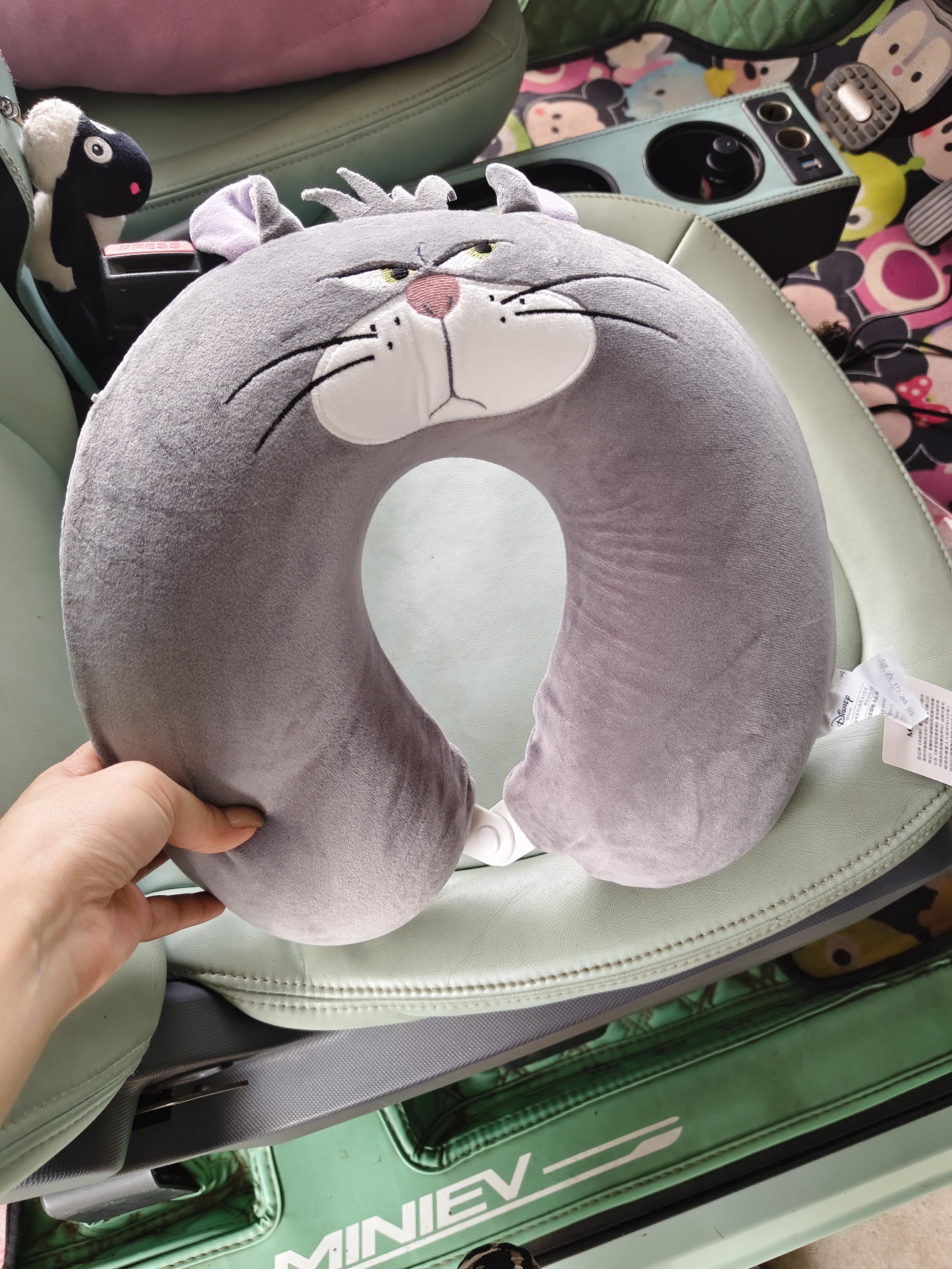 名创优品（MINISO）迪士尼猫咪系列路西法记忆棉U型枕午睡枕旅行教室办公室靠枕礼物 实拍图