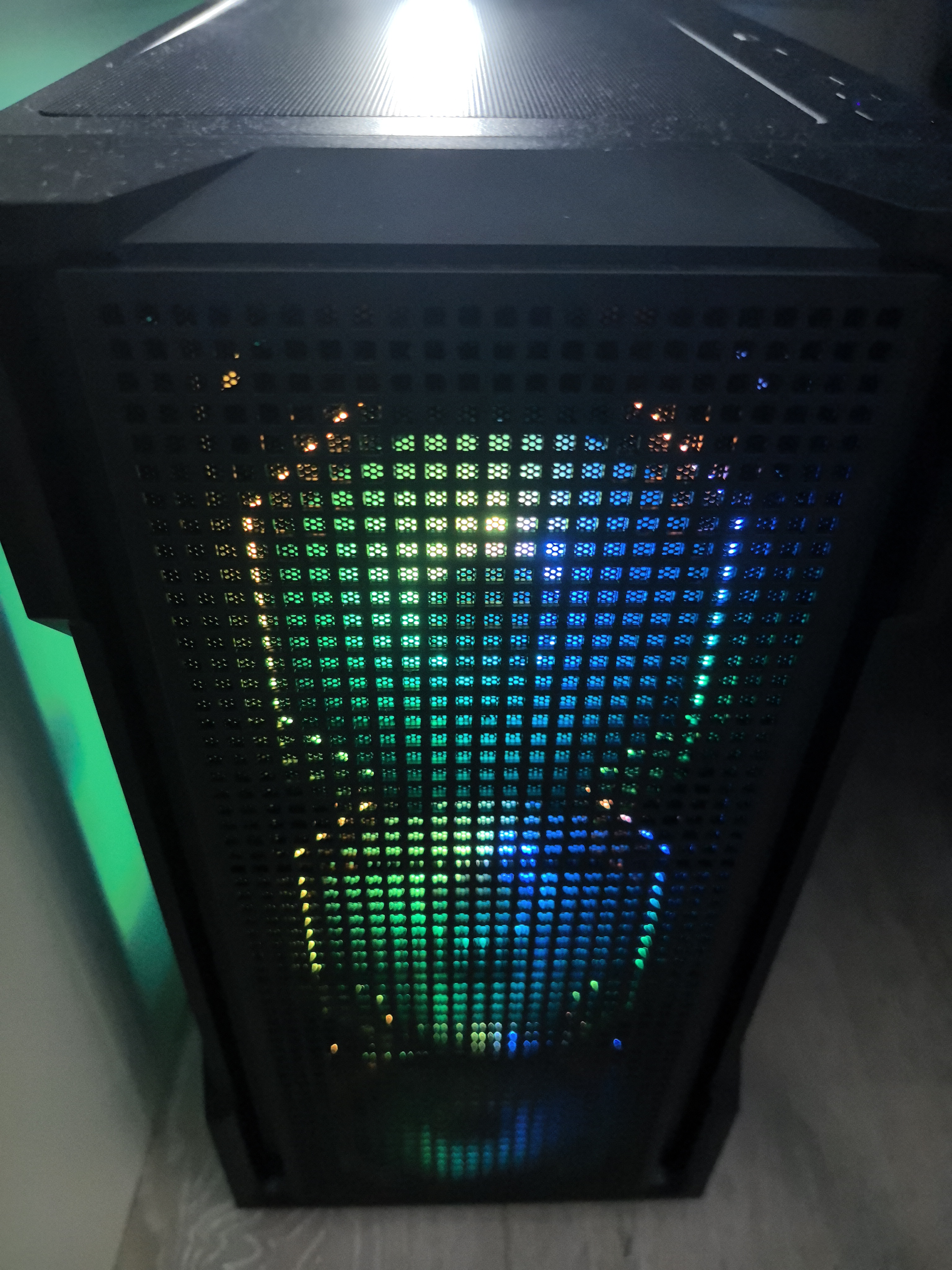爱国者（aigo）电竞EU SUPER 650W铜牌全模组 黑色 台式机电脑电源 80PLUS认证/全日系电容/稳压5060Ti显卡 实拍图