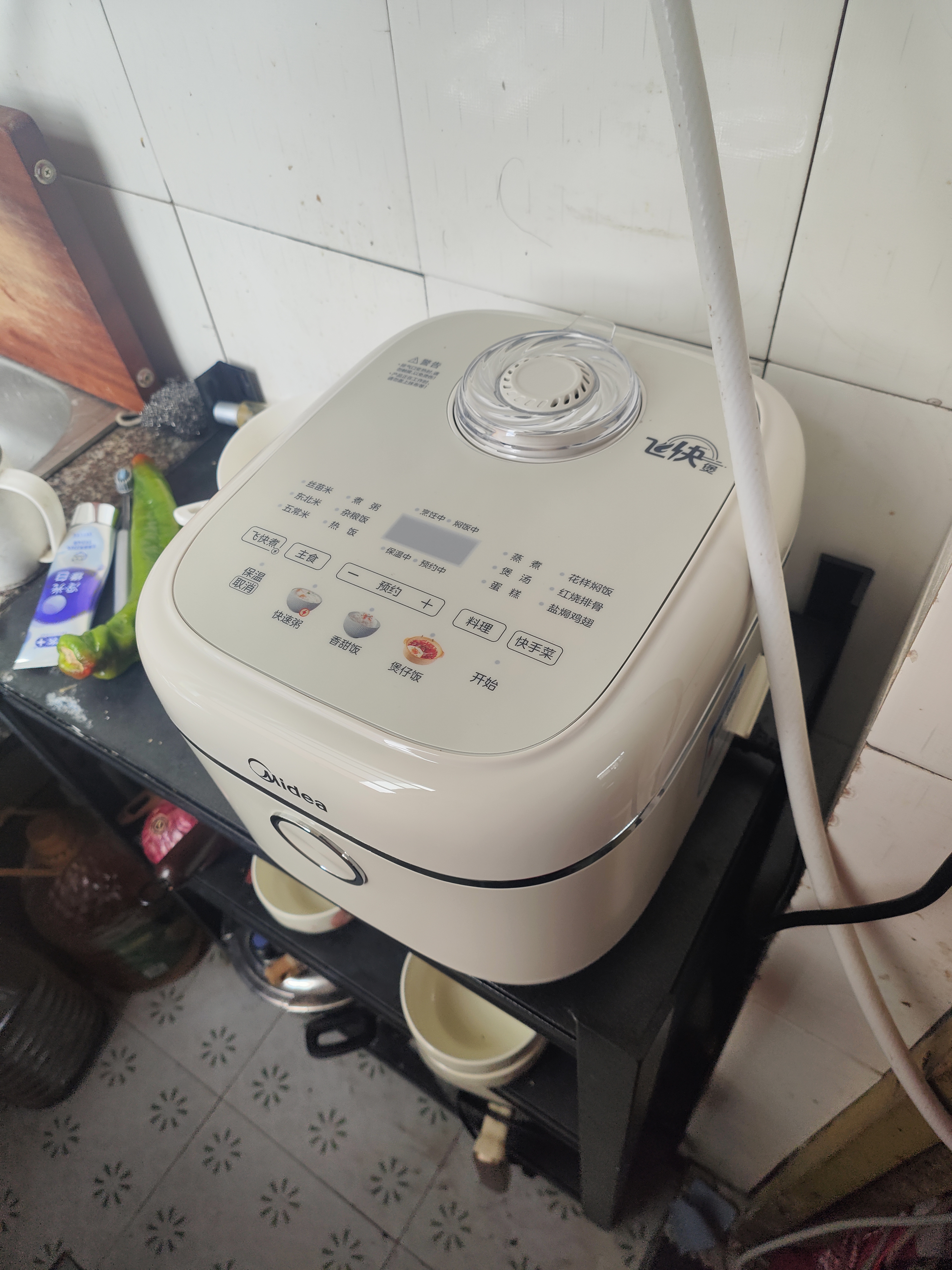 美的（Midea）电饭煲26年新升级有钛青瓷鼎釜内胆5升大容量电饭锅家用4-5-8人多功能一体多用微压煮饭锅900W猛火 飞快pro【有钛0氟青瓷鼎釜】特色快手菜 5L 实拍图