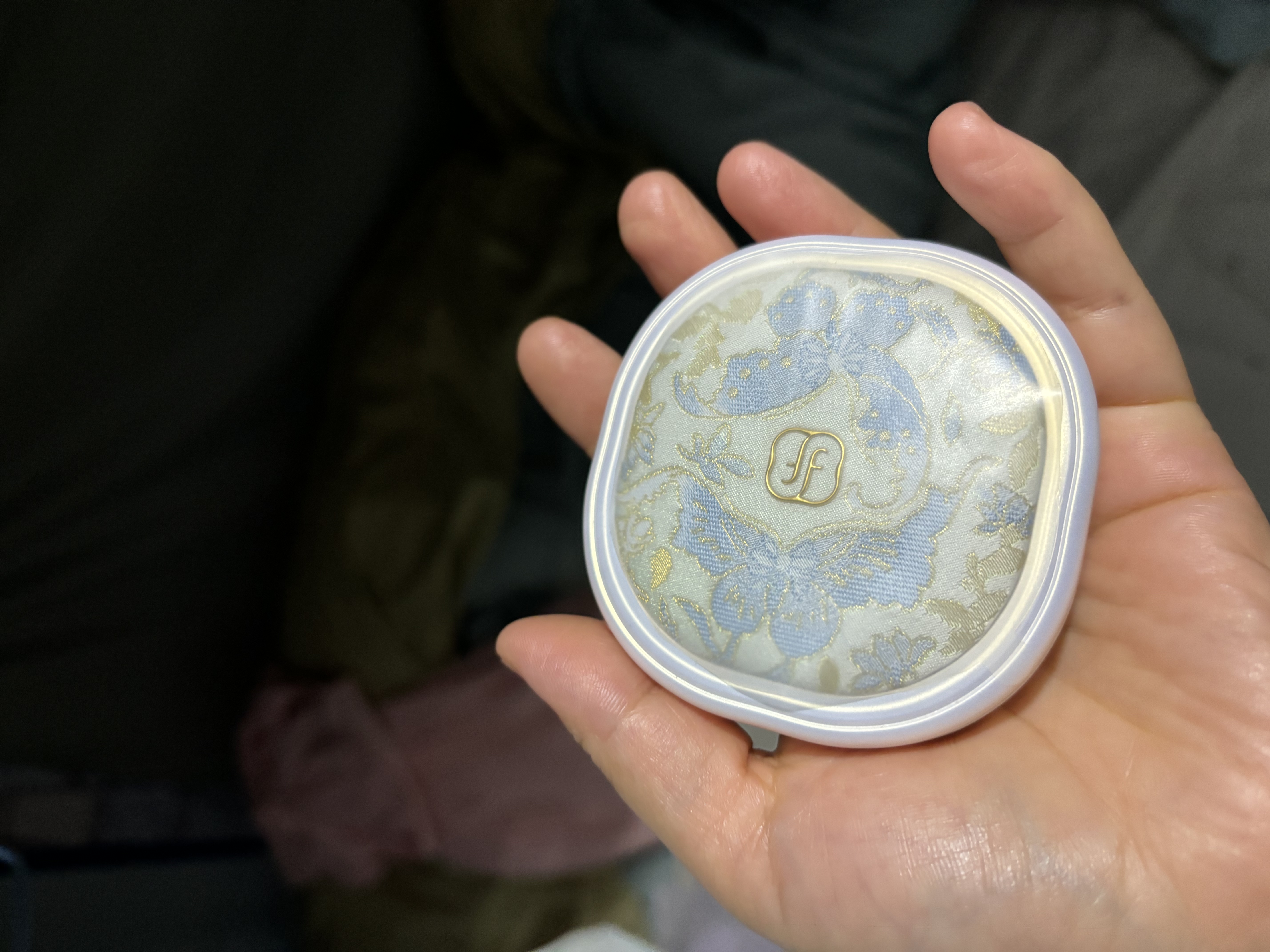 花西子好气色防晒粉饼Z20 定妆SPF50+ 24H控油持妆遮瑕修容9g生日礼物女 实拍图