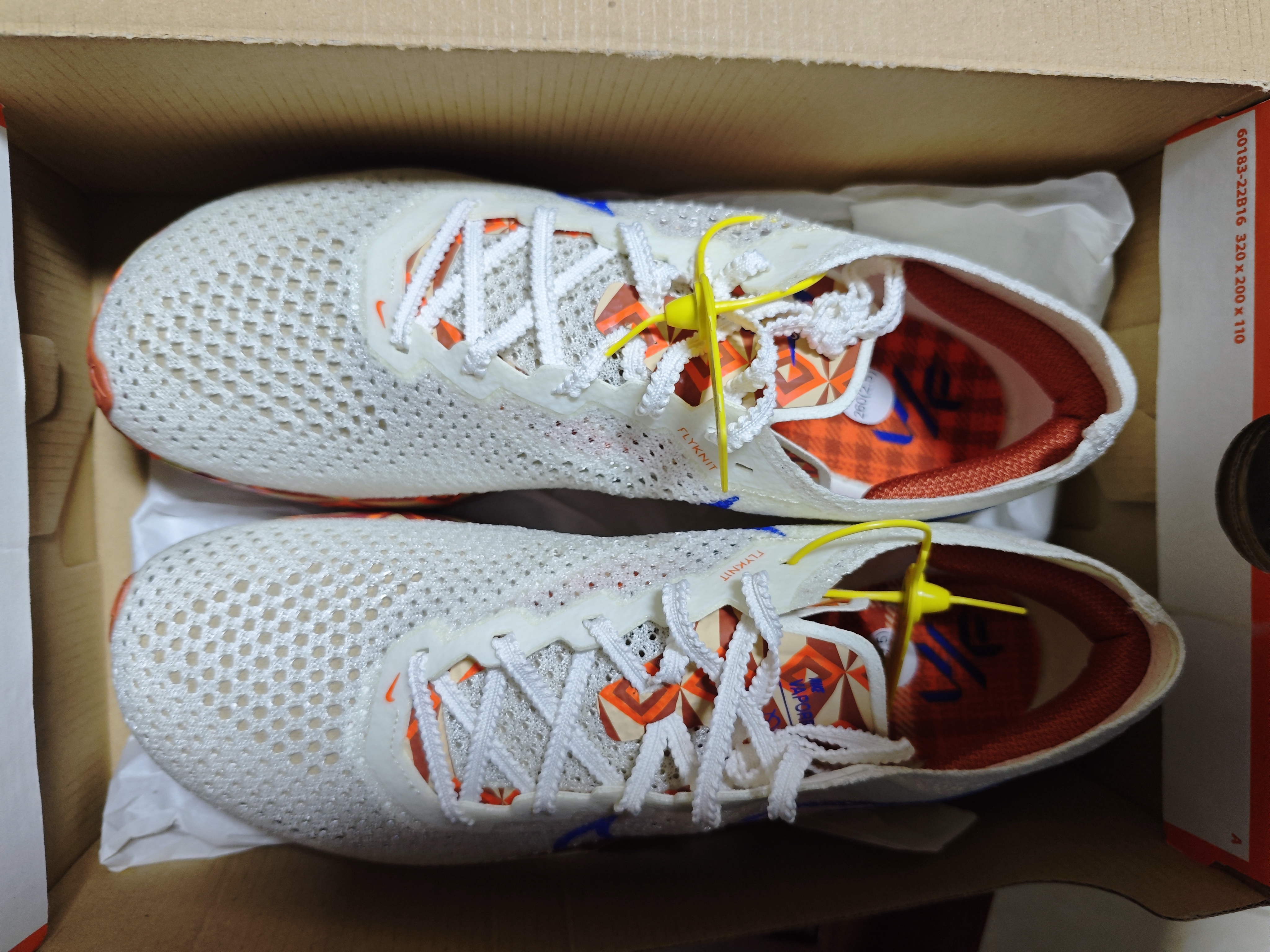 耐克NIKE马拉松跑步鞋男碳板VAPORFLY NEXT 3运动鞋FQ7676-100白红41 实拍图