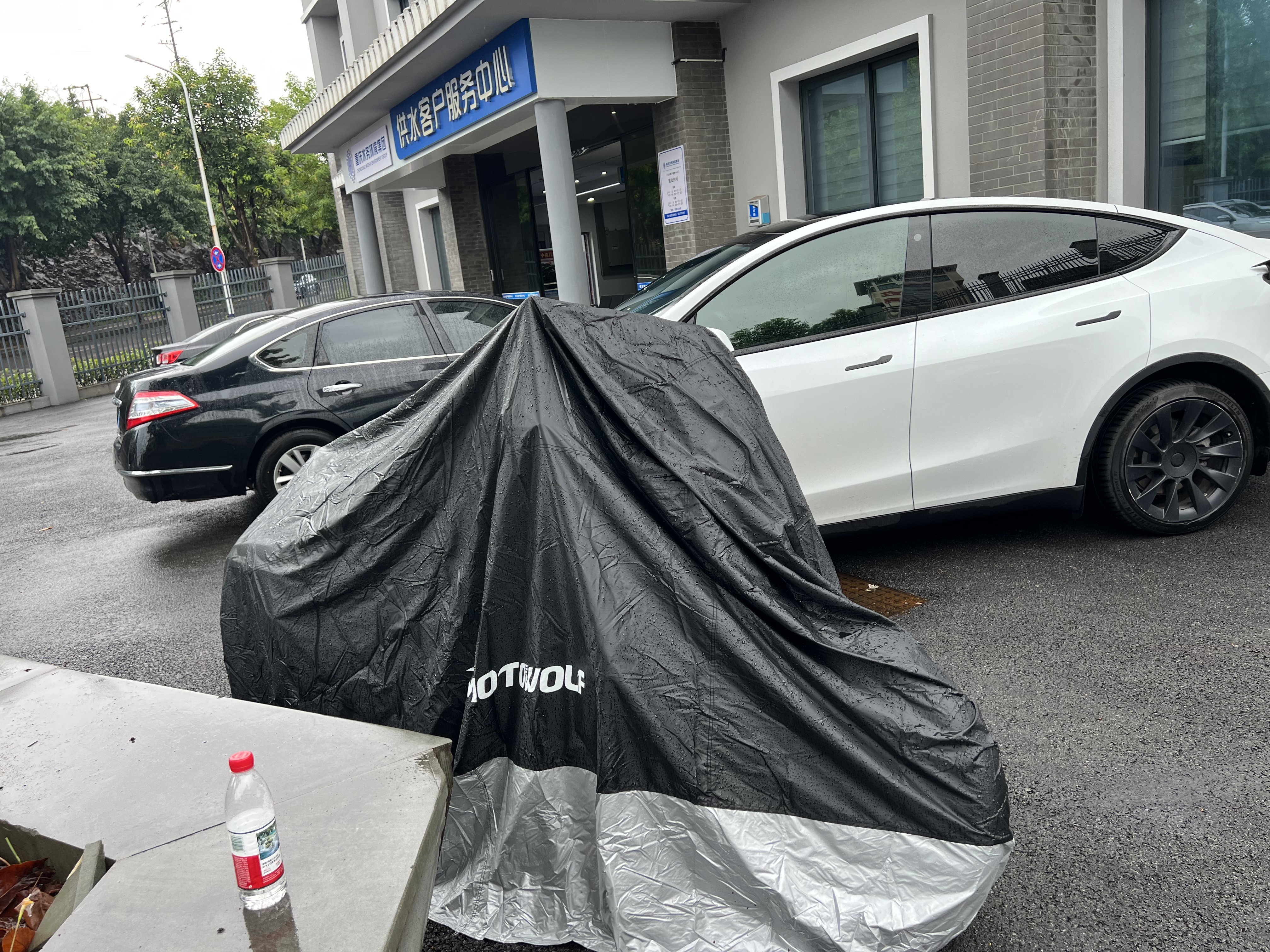 摩多狼（MOTOWOLF）摩托车车罩车衣电动车宝马哈雷防晒防雨防尘罩踏板车车套加厚加大 实拍图