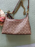 蔻驰（COACH）女士经典标志JULIET 25号老花单肩包女包斜挎包精致hobo包通勤包 B4/棕黄色 焦糖色 实拍图