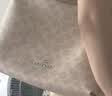 蔻驰（COACH）奥莱女士女包经典标志LAUREL 31号流浪包单肩斜挎包腋下礼物 （升级款）SV/沙黄色/灰褐色 实拍图