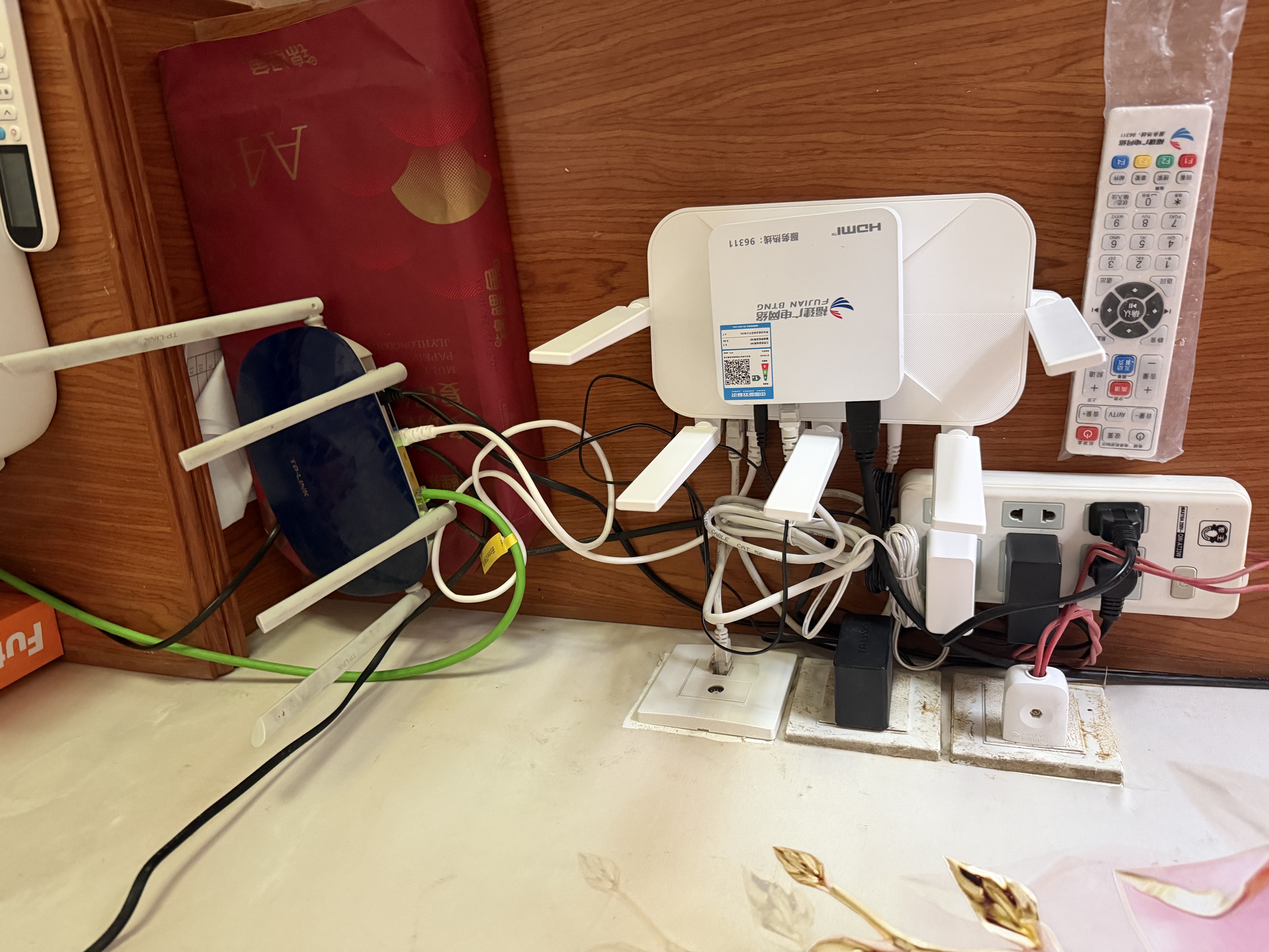 中兴（ZTE）巡天 AX3000满血WIFI6千兆无线家用路由器 自研双核主芯片 5G双频穿墙王wifi路由 Mesh 3000M速率 实拍图