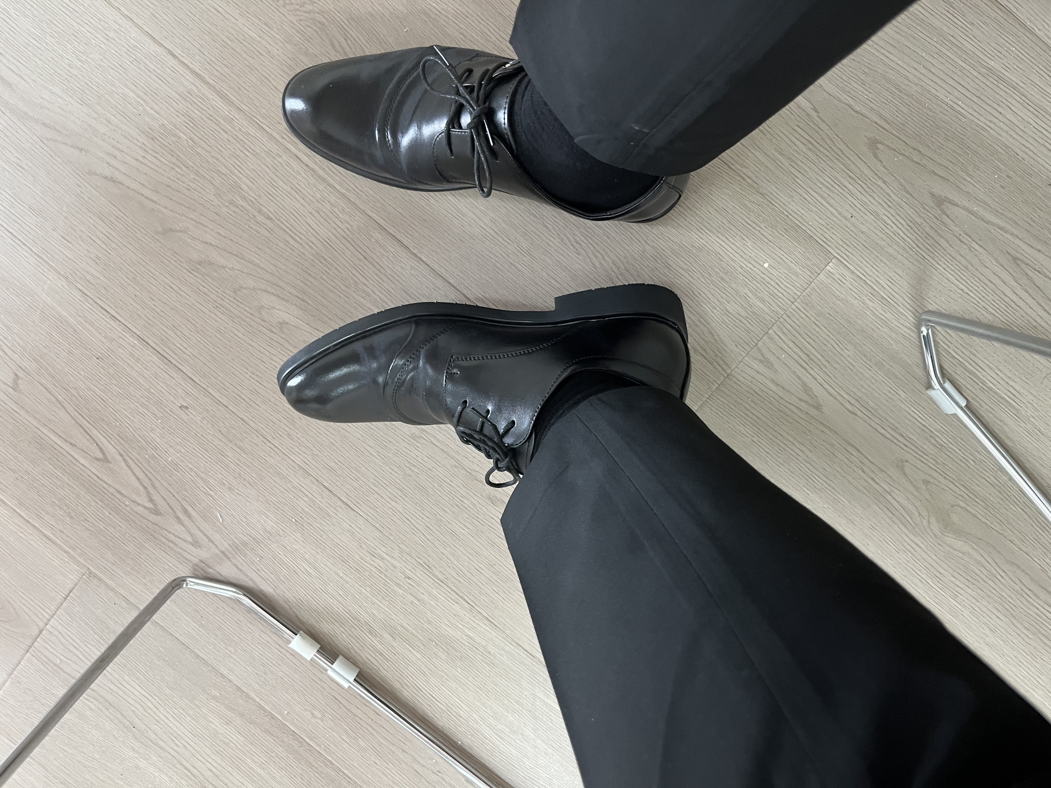 卡帝乐鳄鱼（CARTELO）皮鞋男商务英伦牛皮正装鞋秋冬男士婚鞋加绒鞋子男513 黑色 42 实拍图