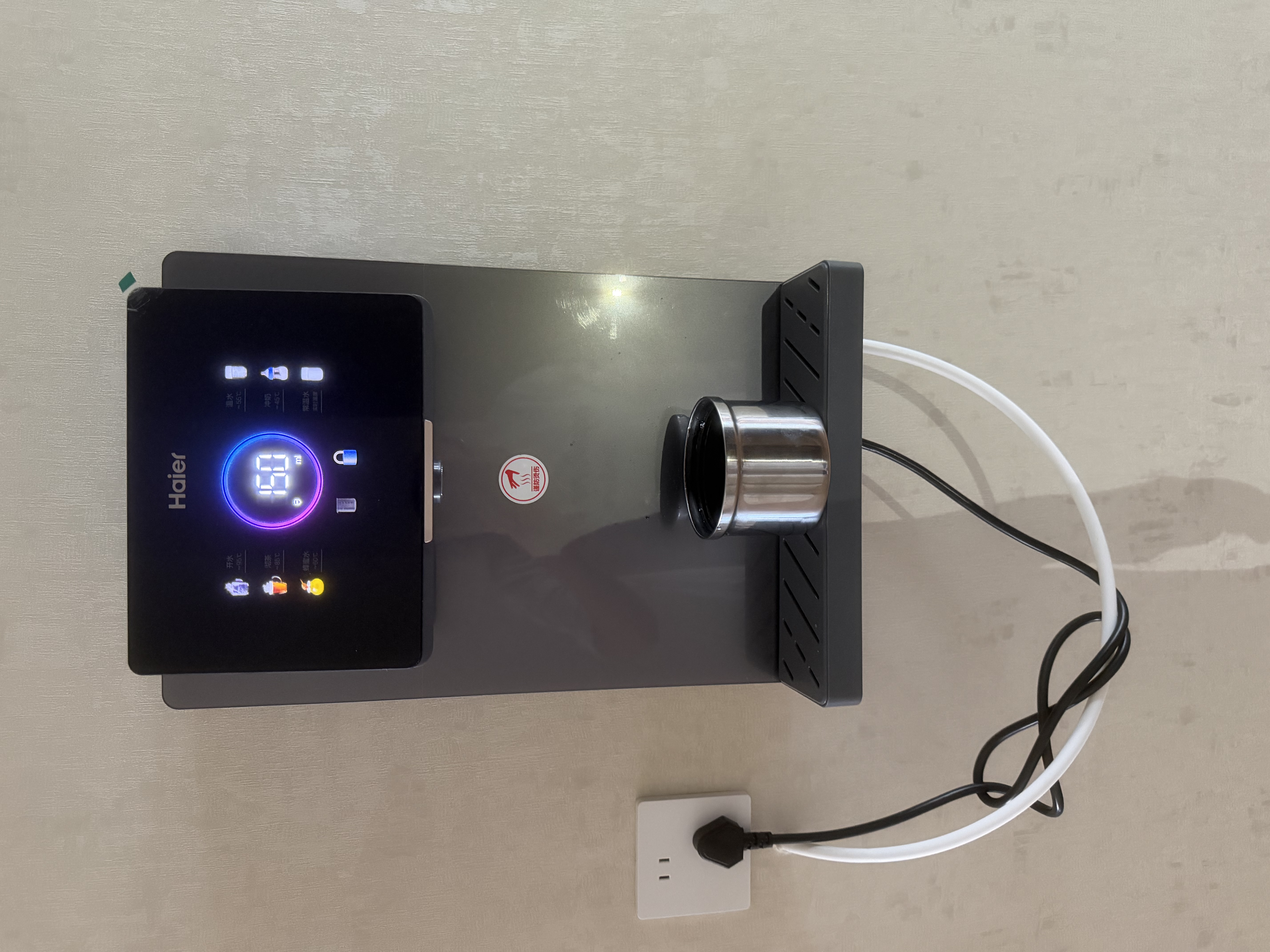 海尔（Haier）家用净水器伴侣管线机餐边柜净热一体2105壁挂式速热饮水即热即饮无胆无千滚水智能LED彩屏套装 2105管线机-智能温热超薄 实拍图
