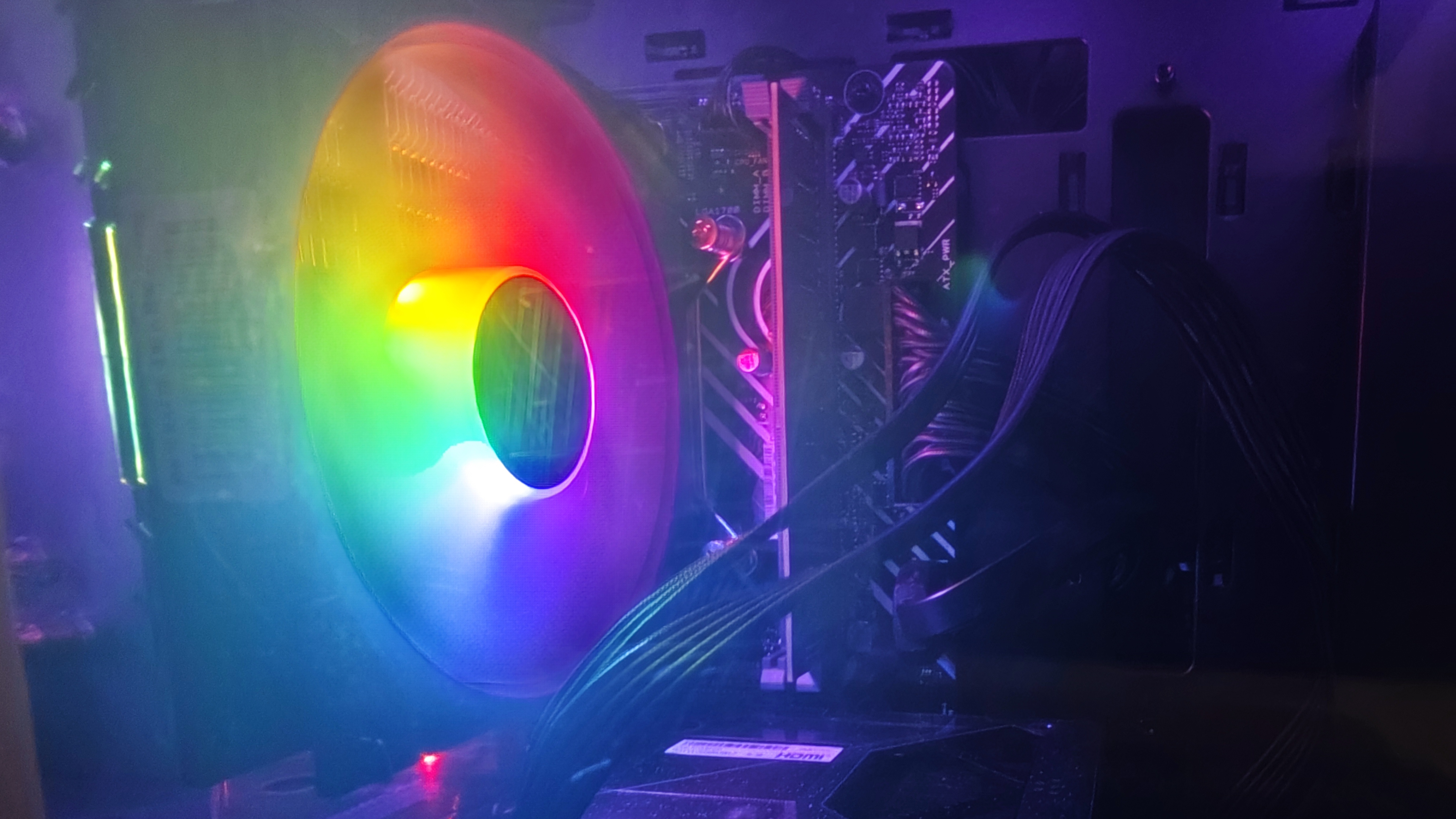 华硕（ASUS）Ultra 245KF/i5 12400F/14600KF+5060主机5060Ti显卡游戏台式组装电脑主机整机DIY组装机ROG全家桶 一：12400F丨RTX5060 组装机 实拍图