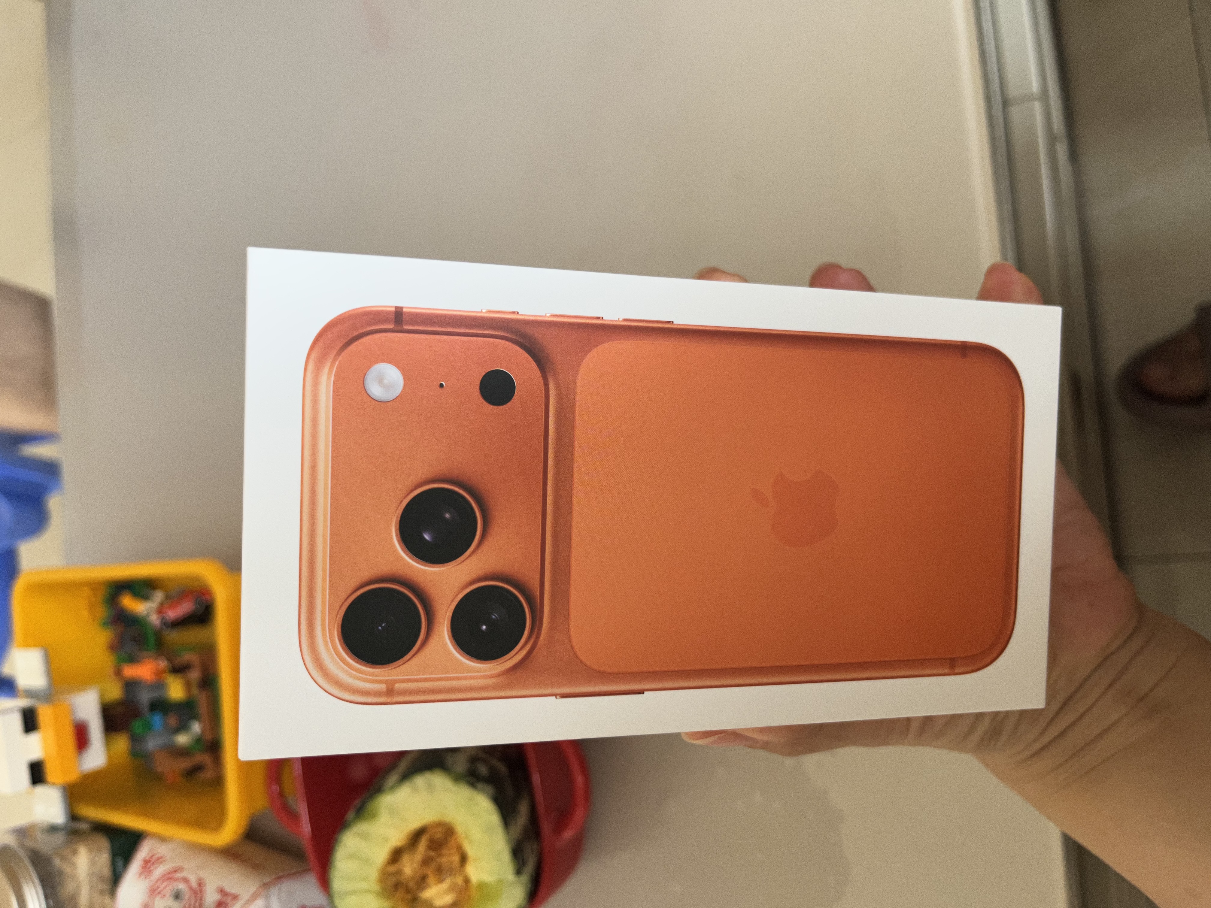 Apple/苹果 iPhone 17 Pro 512GB 星宇橙色 支持移动联通电信5G 双卡双待手机 实拍图