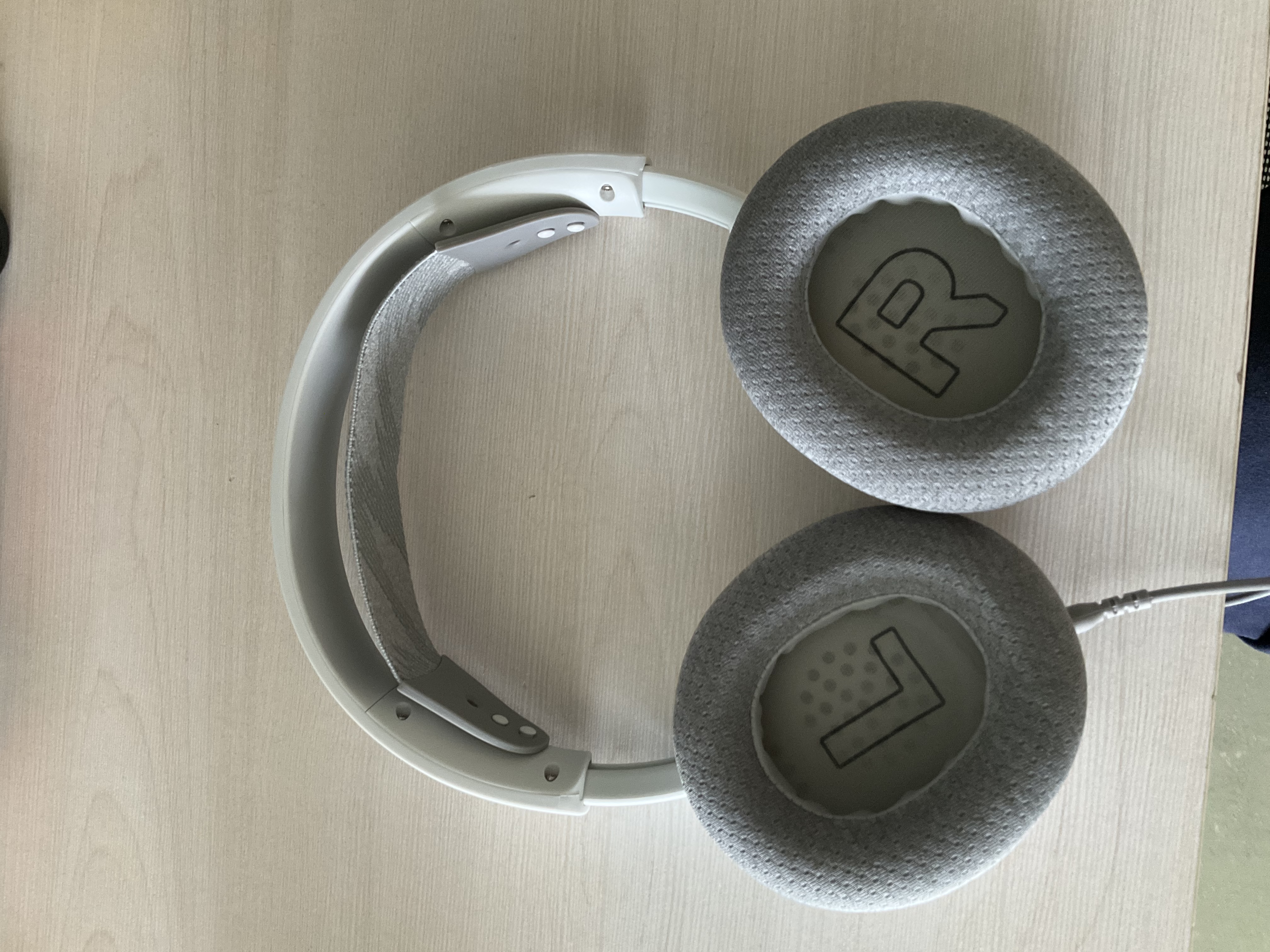 赛睿（SteelSeries）寒冰Nova1白有线3.5mm游戏电竞头戴式耳机 AI降噪麦克风FPS7.1环绕声LOL吃鸡CS 适配三角洲 实拍图