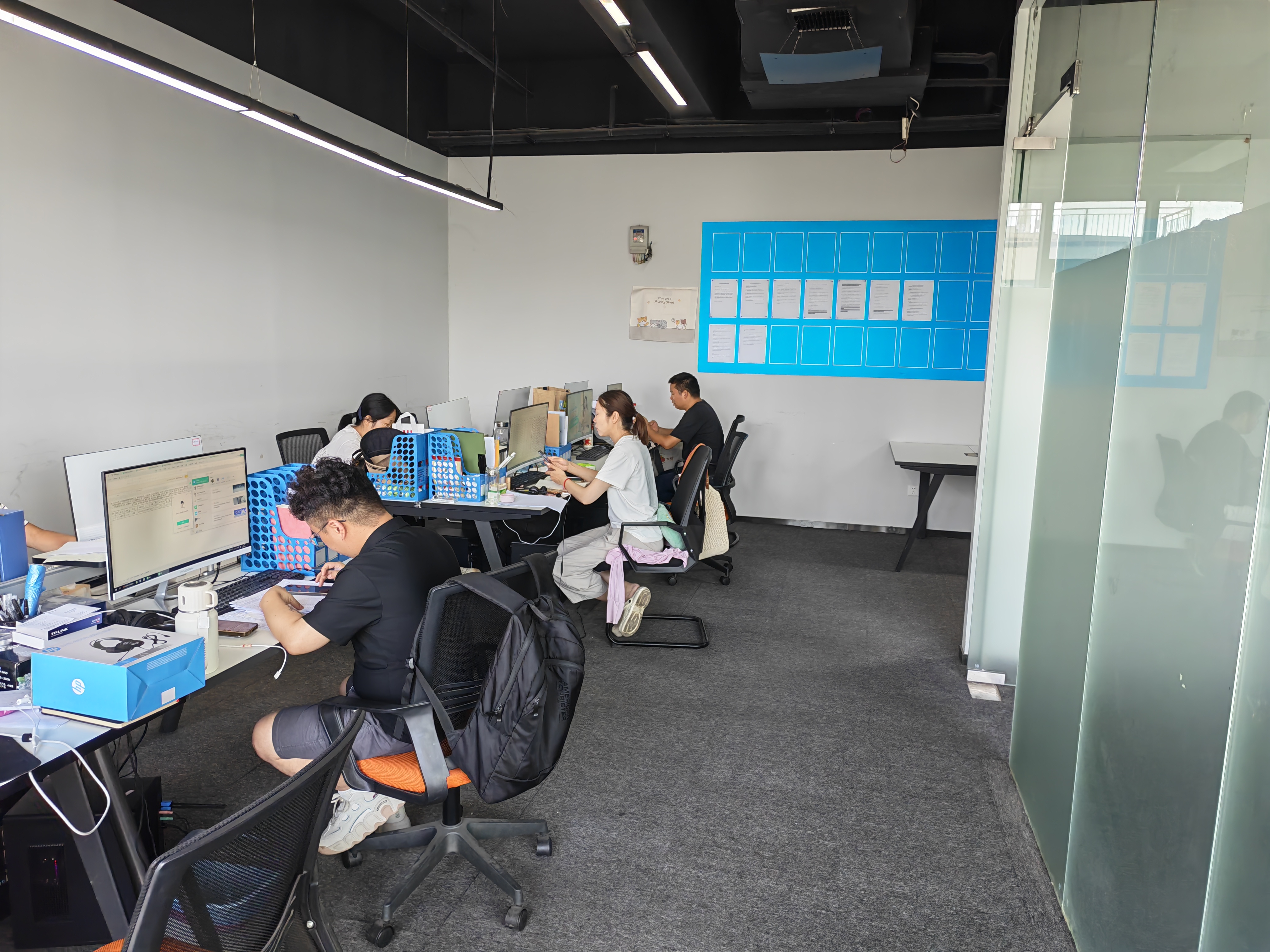 华硕（ASUS）【14代酷睿i5 i7】台式电脑主机台式机整机独显商务办公家用大额补贴炒股游戏渲染企业组装Diy电脑 一:酷睿i5/8G/628G/HD显卡/商务办公款 华硕（ASUS）主机+25英寸 实拍图