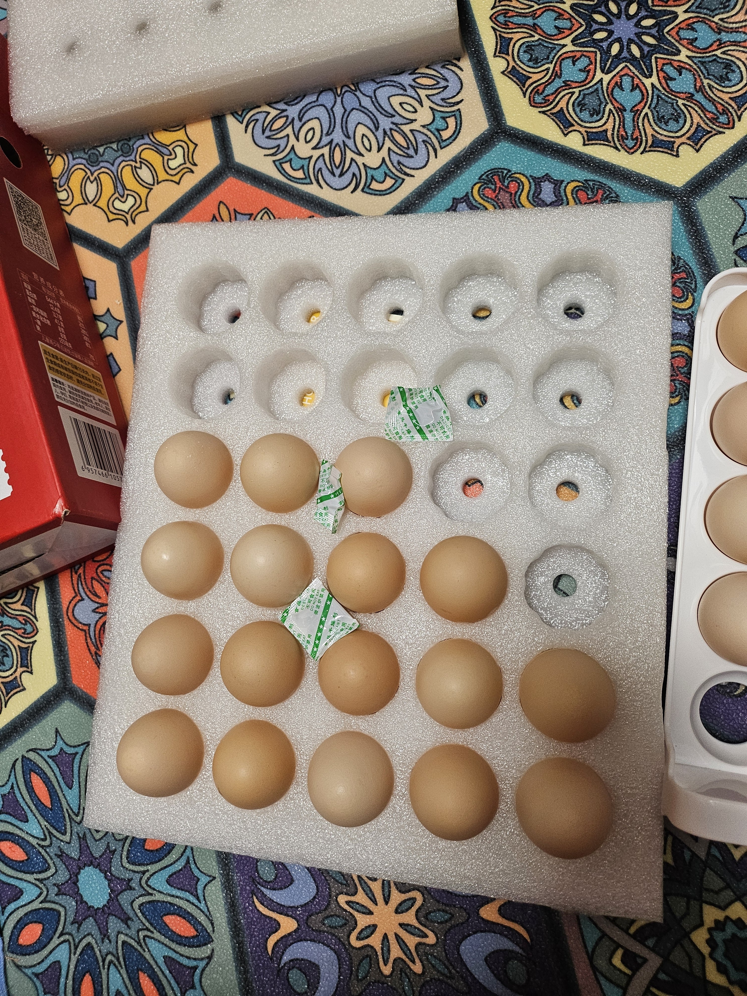 正大食品（CP）可生食鲜鸡蛋30枚 3.36斤 达到可生食标准  礼盒装 实拍图