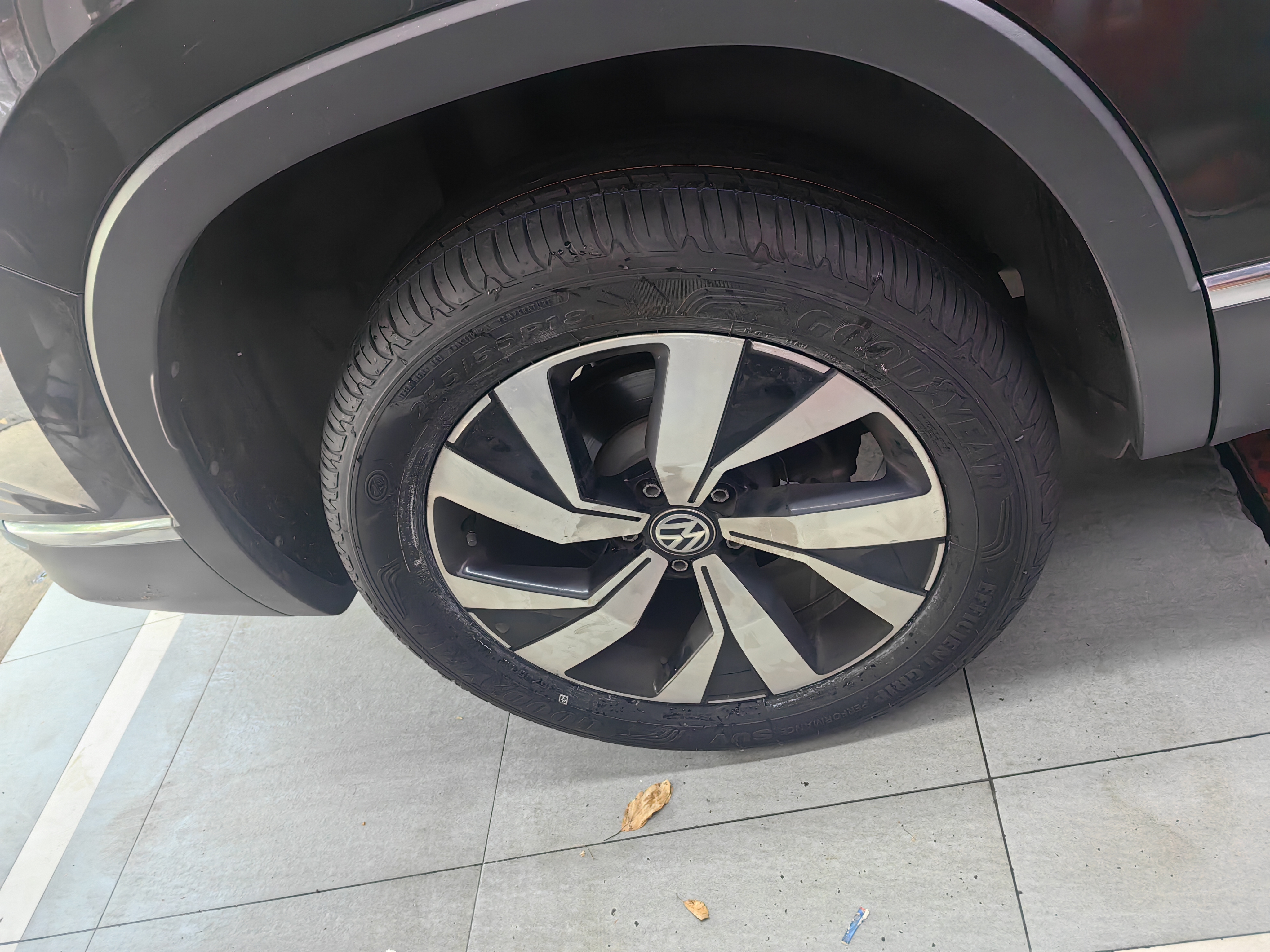固特异（Goodyear）汽车轮胎 235/55R18 100V EGP SUV 御乘二代 SUV 原配探岳/领克05 实拍图