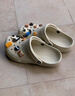 卡骆驰（CROCS）经典洞洞鞋轻便百搭女沙滩鞋包头拖鞋男鞋|10001 骨白色-2Y2(含智必星) 36 /37(220mm) 实拍图