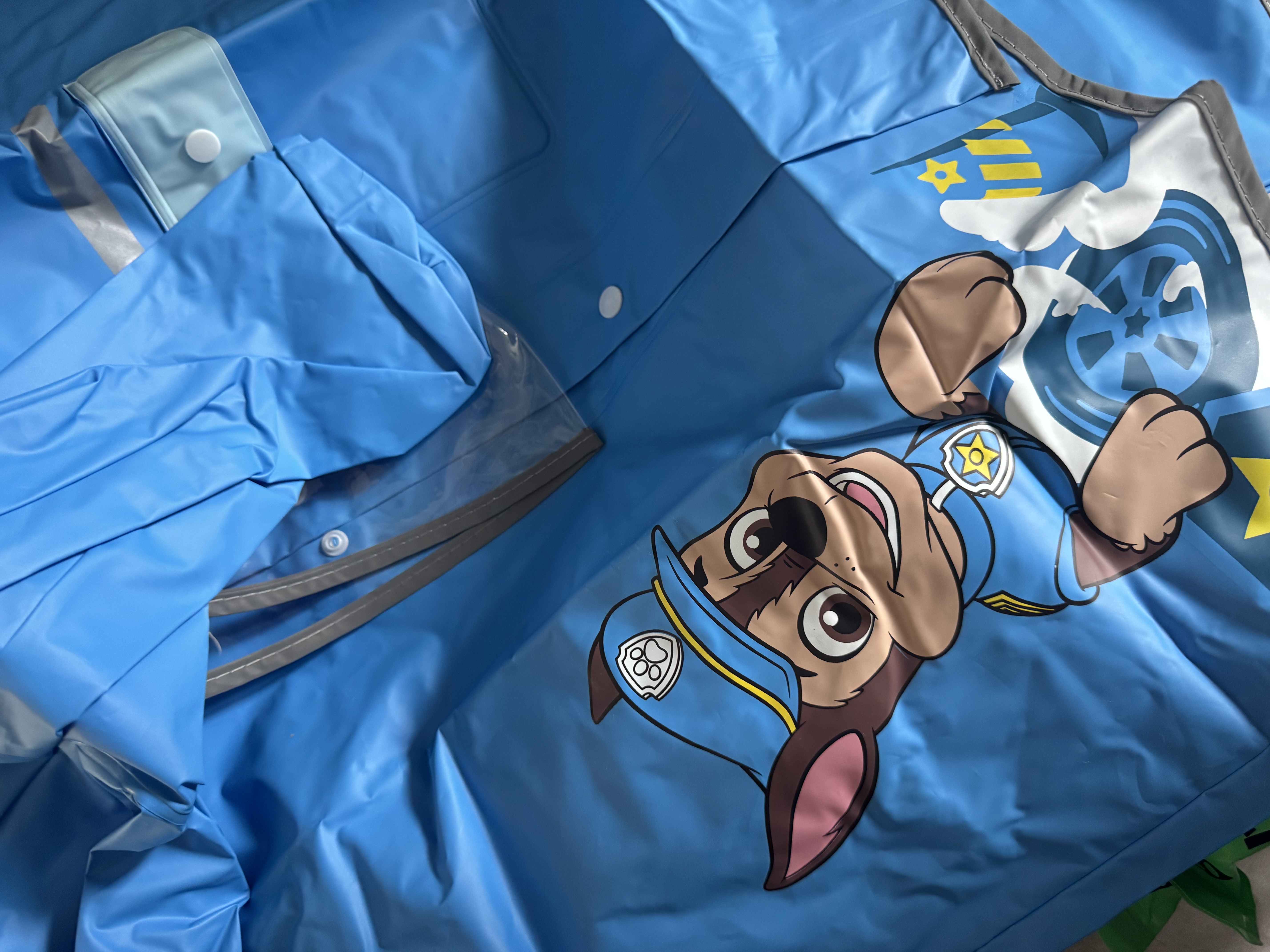 汪汪队立大功（PAW PATROL）儿童雨衣带书包位男童宝宝雨衣幼儿园上学专用学生雨披PA1768A  M 实拍图