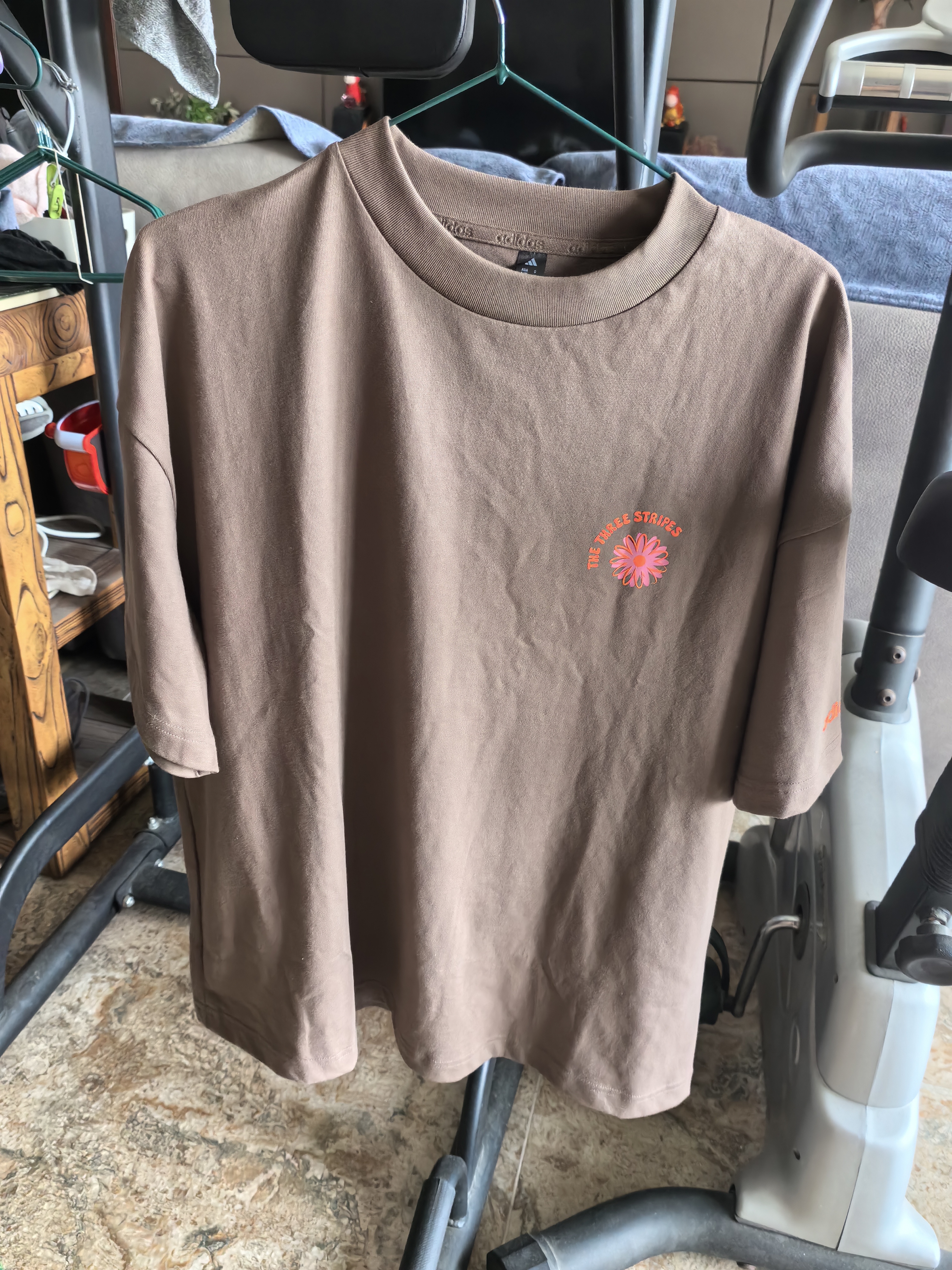 阿迪达斯（adidas）女装透气舒适潮流时尚休闲运动短袖KC4562 XL 实拍图