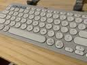 罗技（Logitech）时尚系列K390无线蓝牙键盘 超薄便携  K380升级版 沙色 79键 实拍图