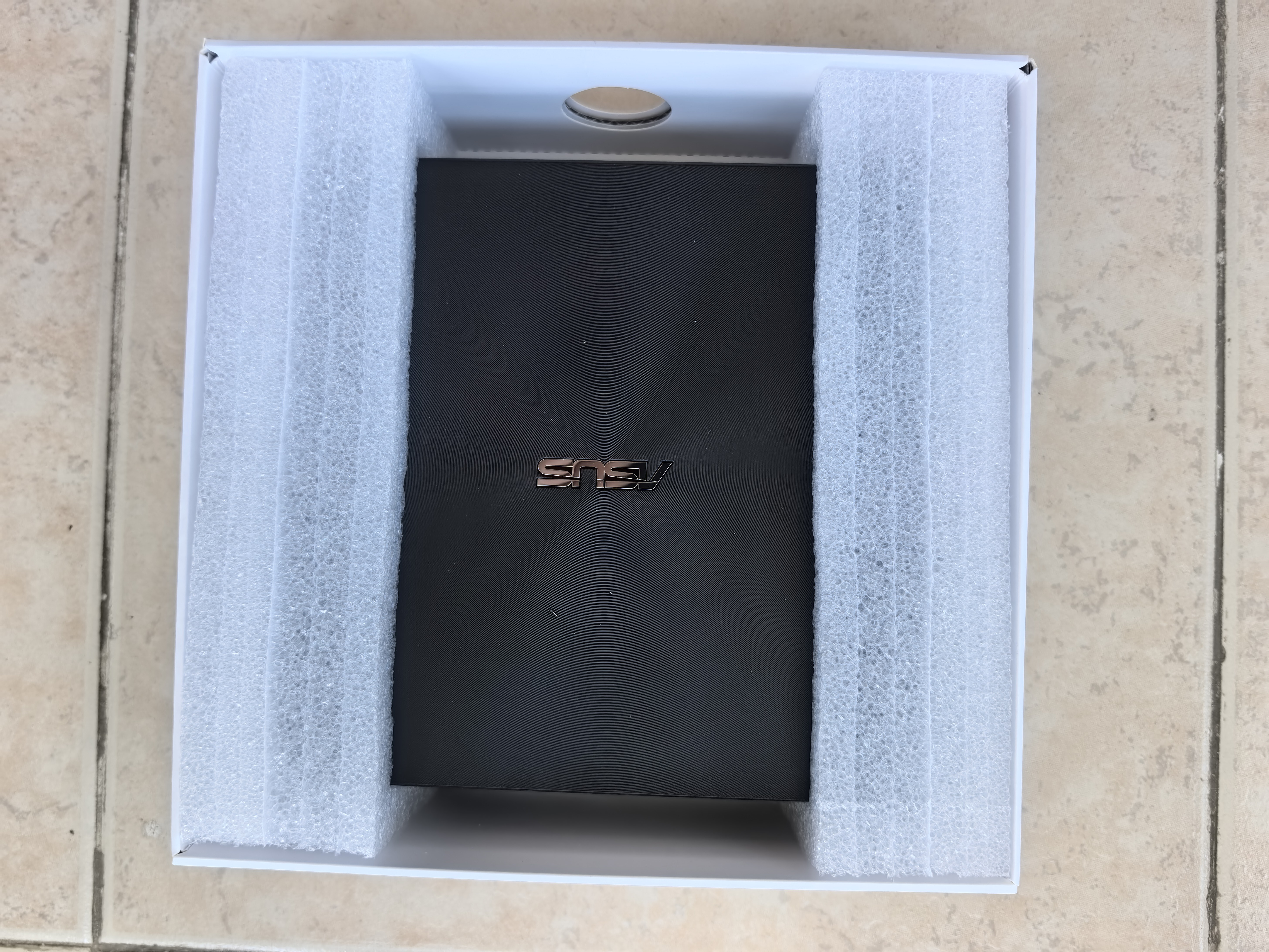 华硕8倍速 外置DVD刻录机 移动光驱 支持USB/Type-C接口 (兼容苹果系统/SDRW-08U9M-U)-黑色 实拍图