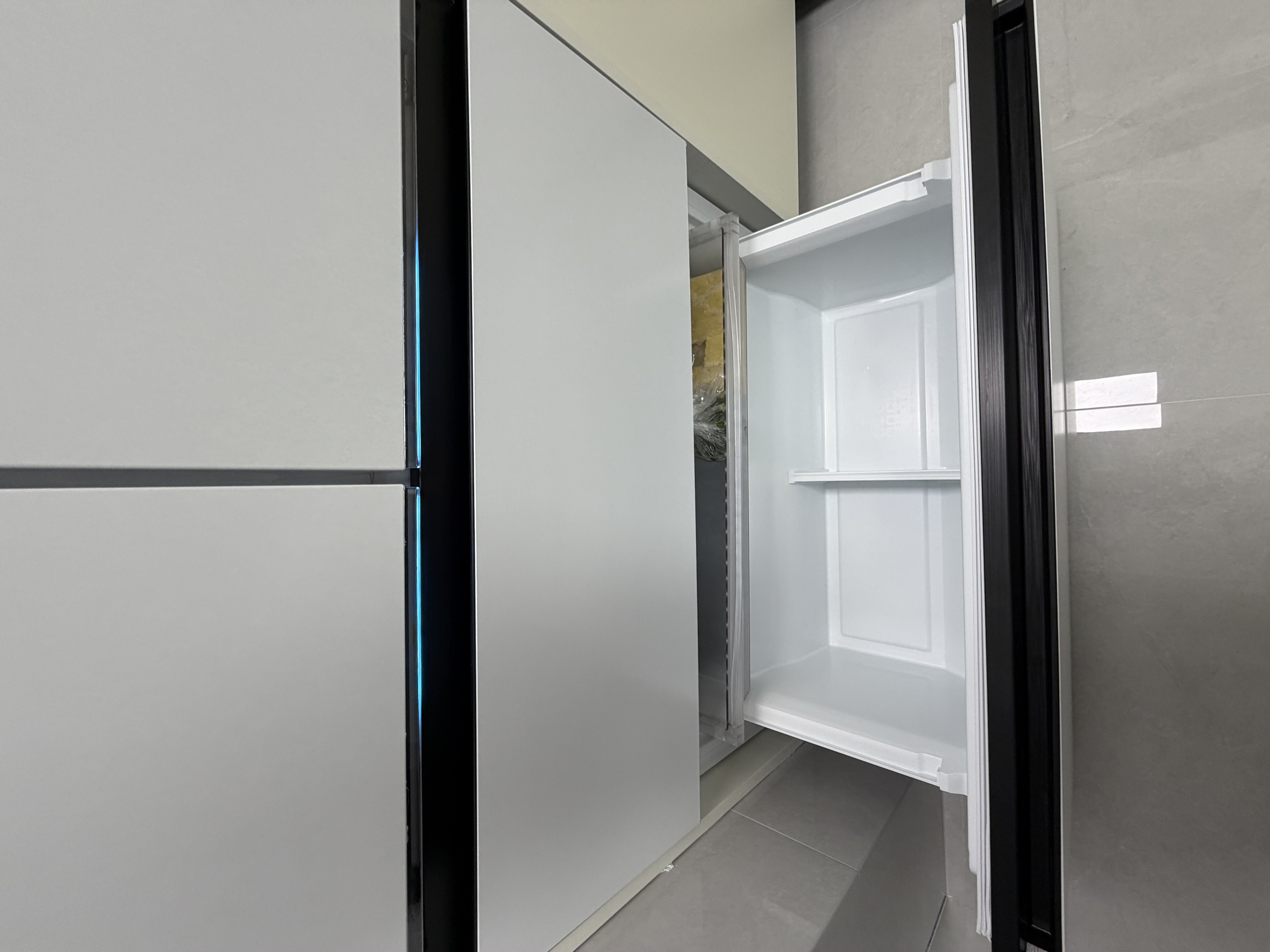 美的（Midea）M60机皇550法式四开门冰箱523升大容量双系统2.0自动制冰机超薄嵌入式双净味一级能效风冷国家补贴 自动制冰|双系统2.0|云隐白 美的机皇 实拍图