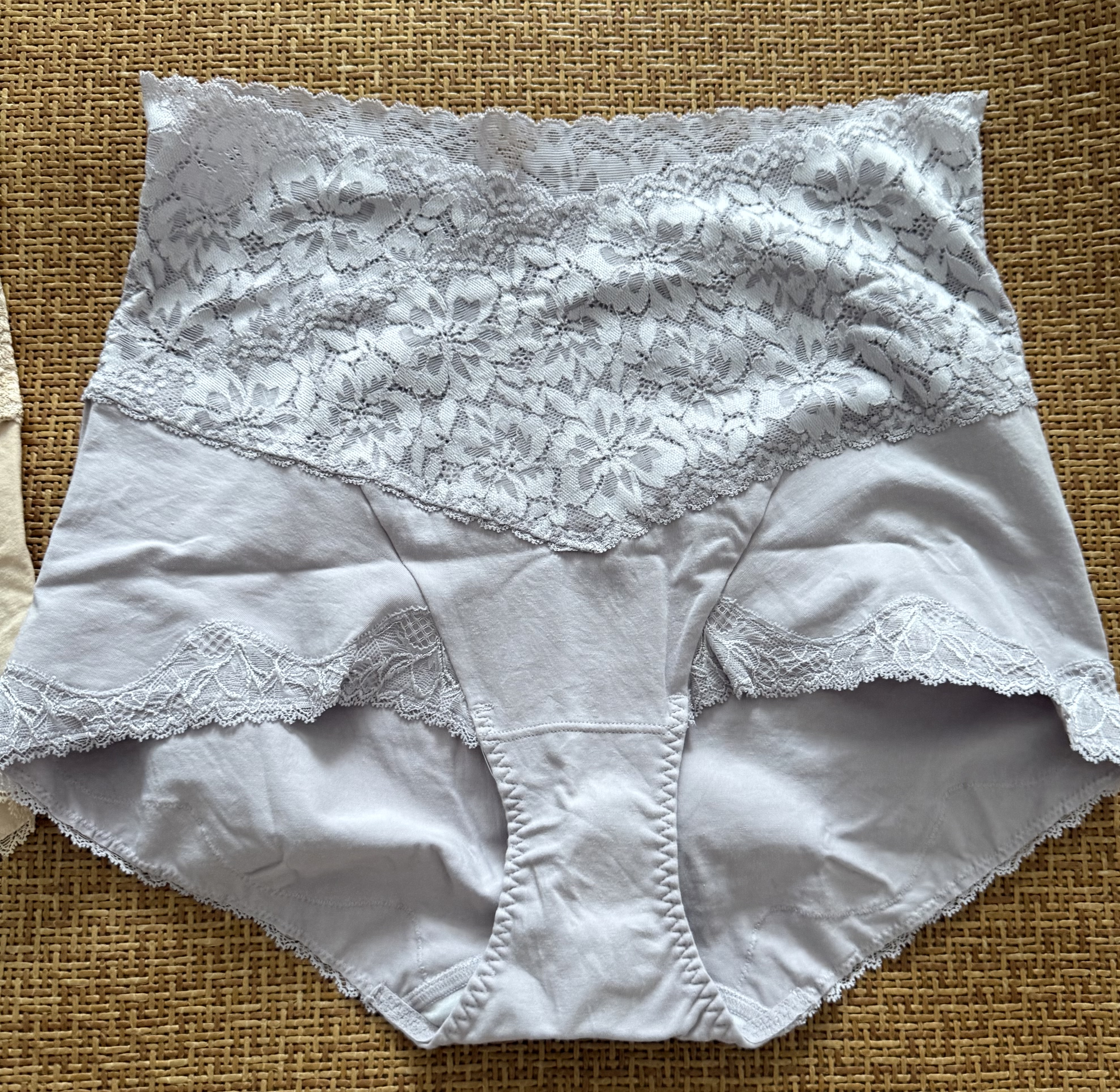 曼妮芬【2条装】曼妮芬高腰蕾丝轻防走光内裤女塑身裤 灰紫色+肤色 【3合1三角裤】 XL 170 实拍图