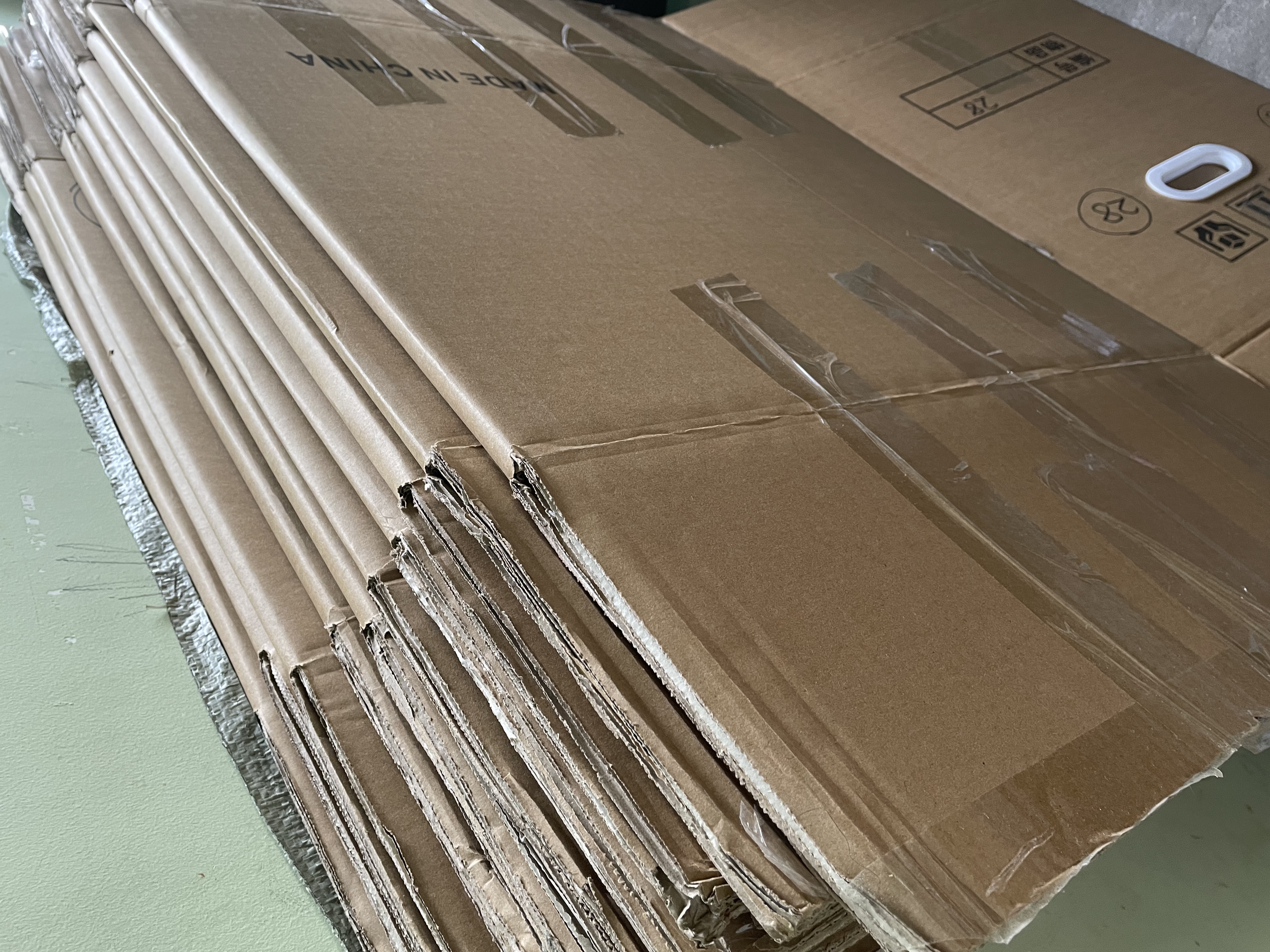 于字简加厚大号搬家纸60*40*50cm5个 公司搬迁收纳箱快递行李打包 加厚五层瓦楞 带扣手 5308 实拍图