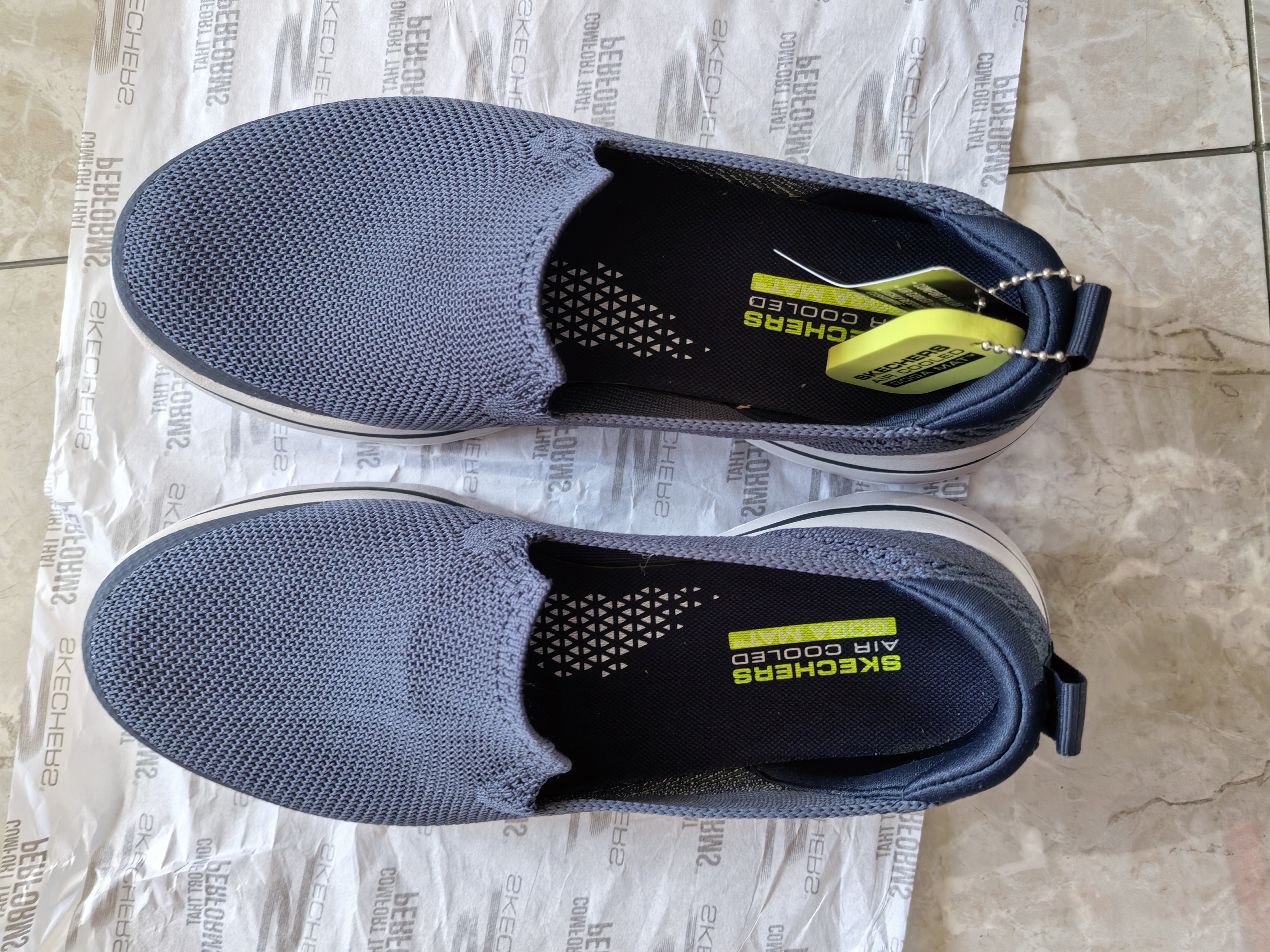 斯凯奇（Skechers）男鞋秋季透气网面健步鞋轻便一脚蹬运动休闲鞋子 NVY海蓝 40 实拍图