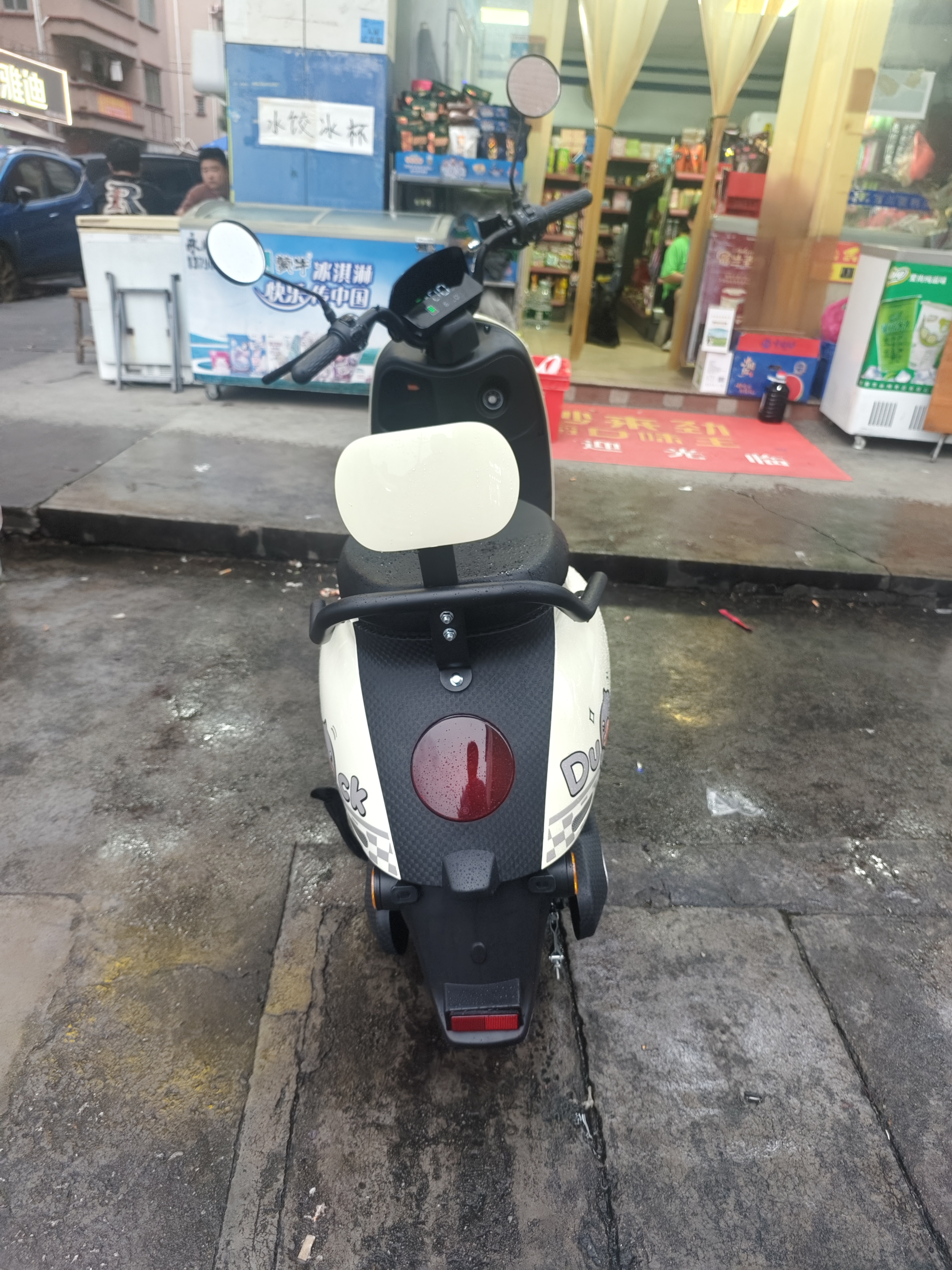 控可程【限量国补】电动车NFC小龟王电瓶车女士小型带娃48V60V摩托车 珍珠白-全新电池-整车发货免安装 60V26AH全新石墨烯超能电池-续航约80公里 实拍图