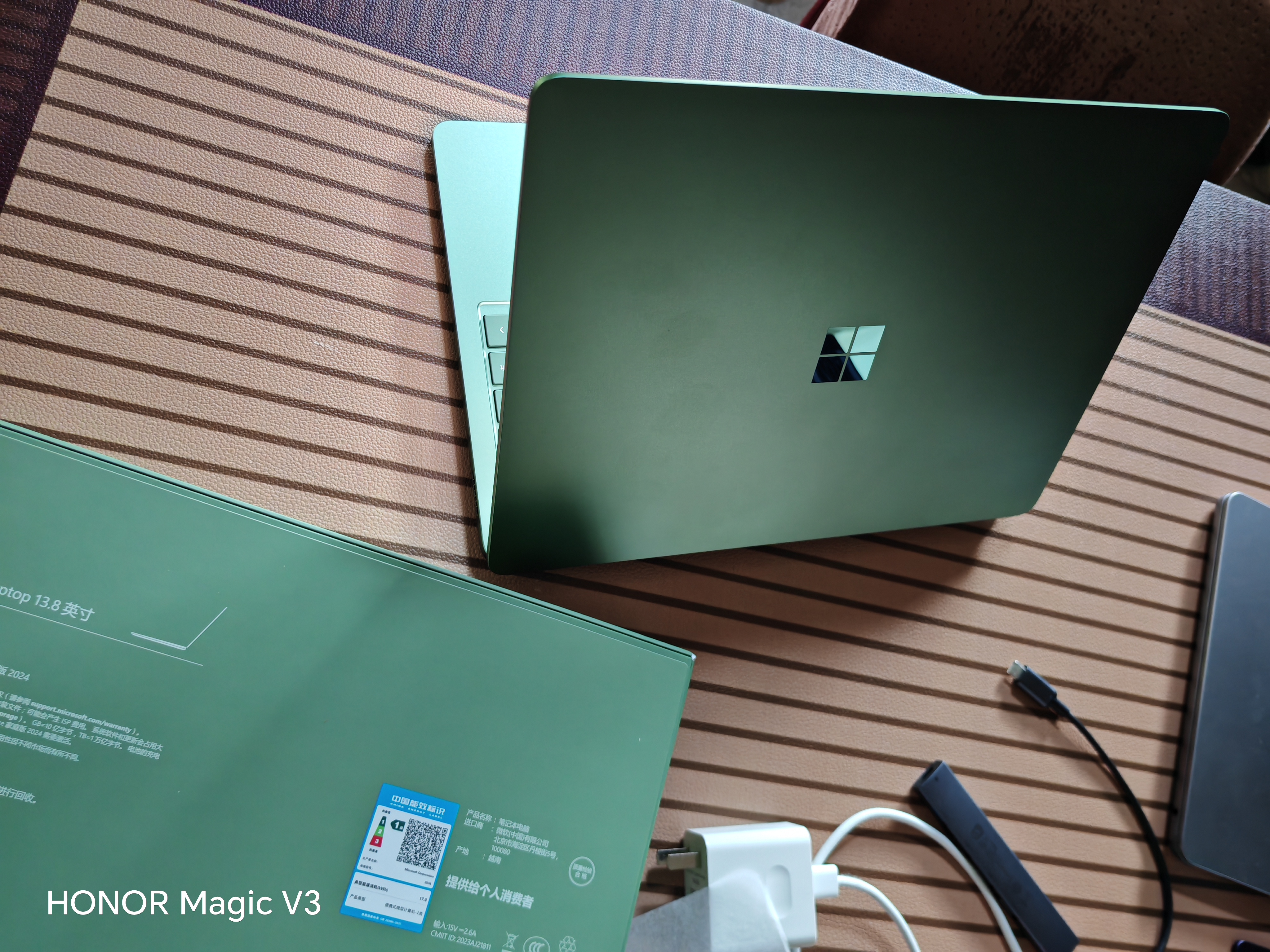 微软（Microsoft）新一代 Surface Laptop 13.8英寸（第8代）触屏笔记本电脑 国家补贴 骁龙 X2 Elite 16G 1T 翡翠绿 实拍图