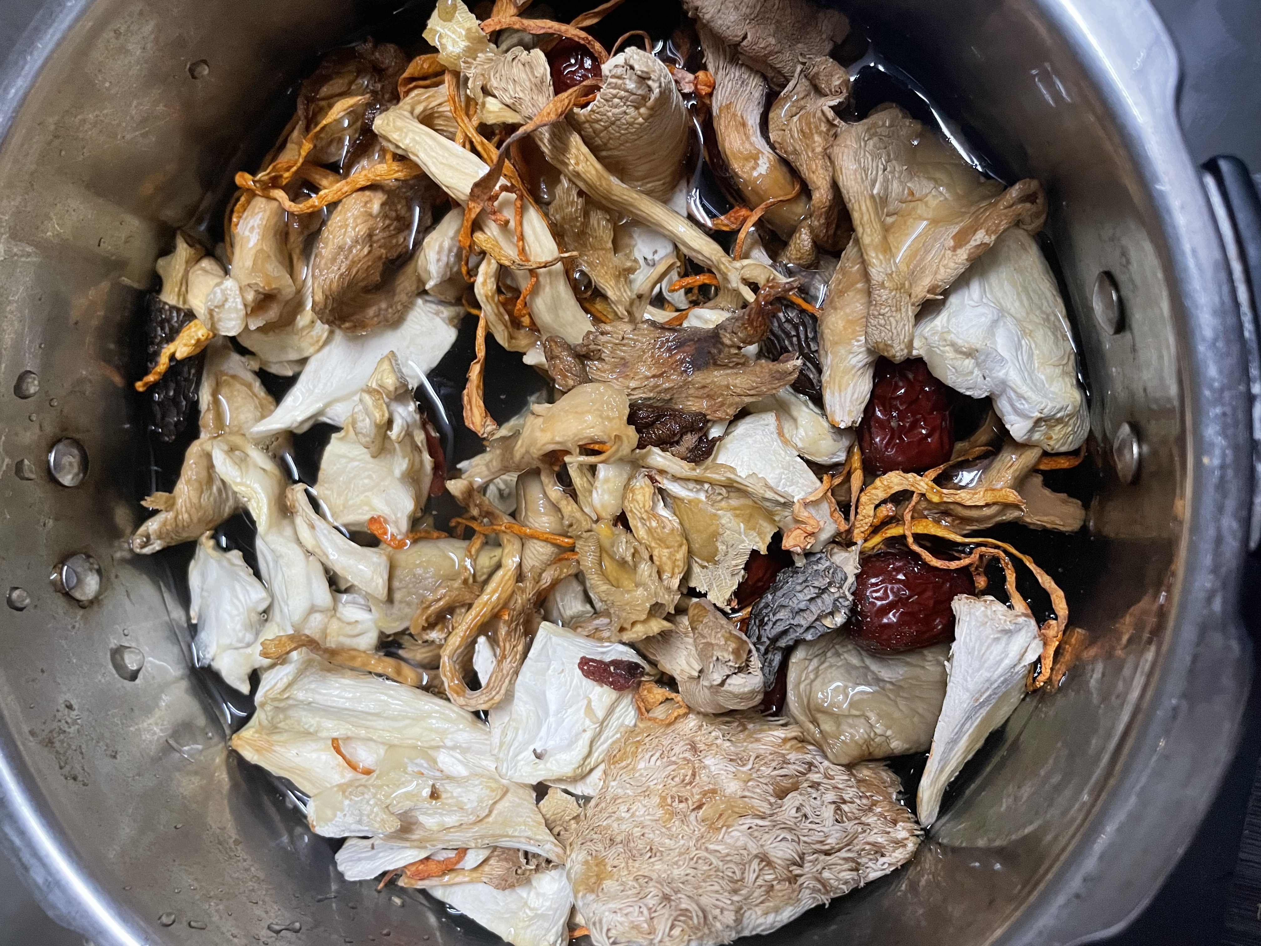 金唐十珍菌菇汤包70g火锅底料羊肚菌姬松茸菌菇干货煲汤食材 实拍图