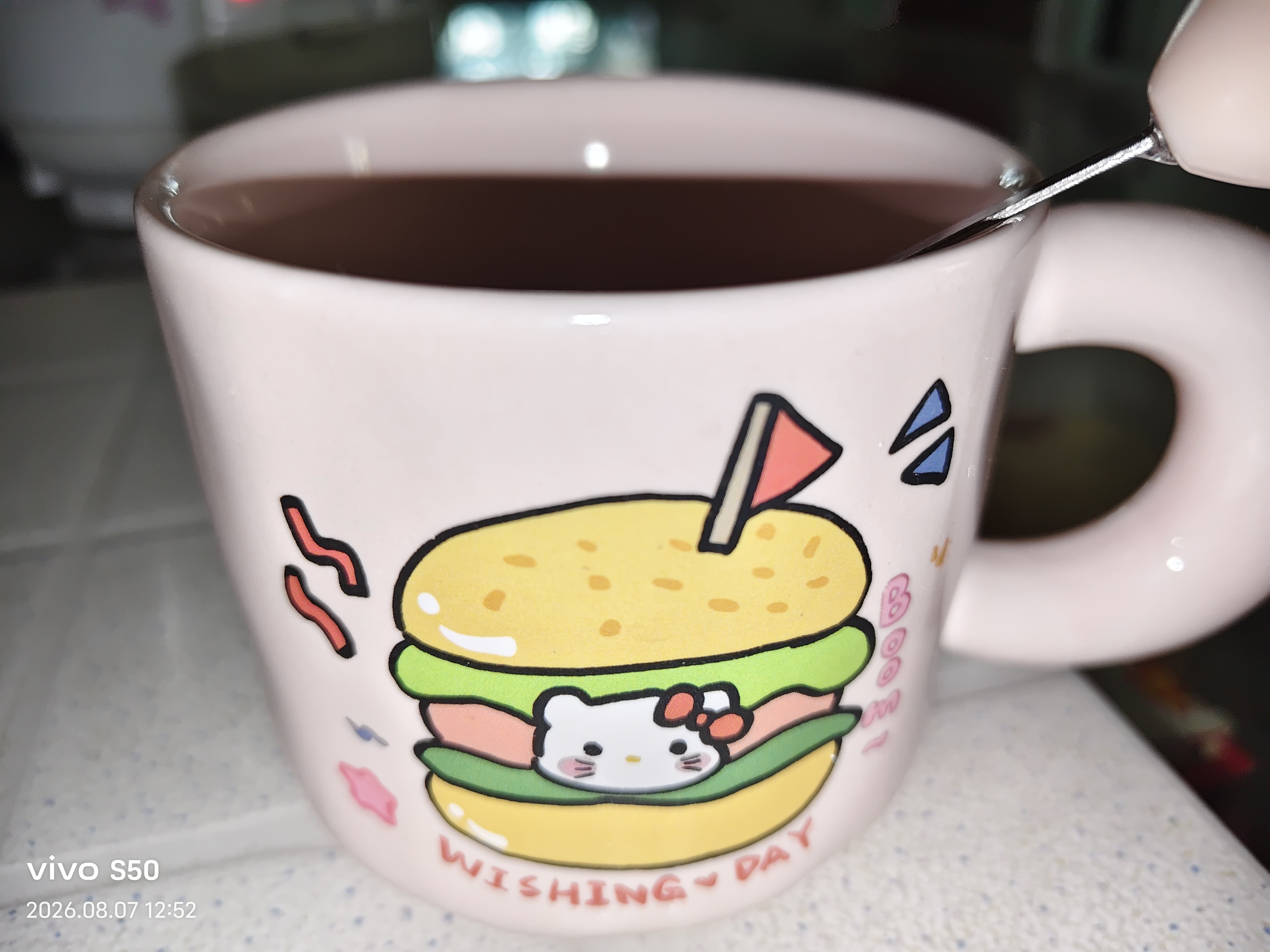 可爱fufu生日蛋糕马克杯带盖勺陶瓷杯送女生高颜值有意义生日礼物 汉堡生日蛋糕杯+勺1个350ml 实拍图