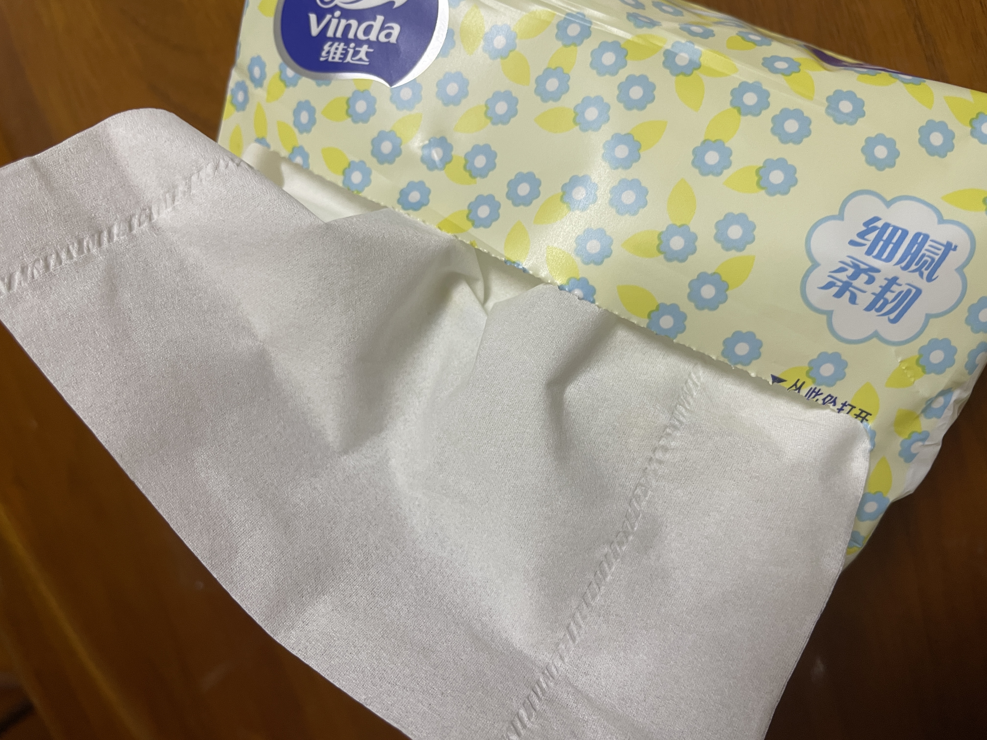 维达（Vinda）抽纸 细韧3层100抽*6包S码 细腻柔韧 纸巾纸抽 餐巾纸 实拍图