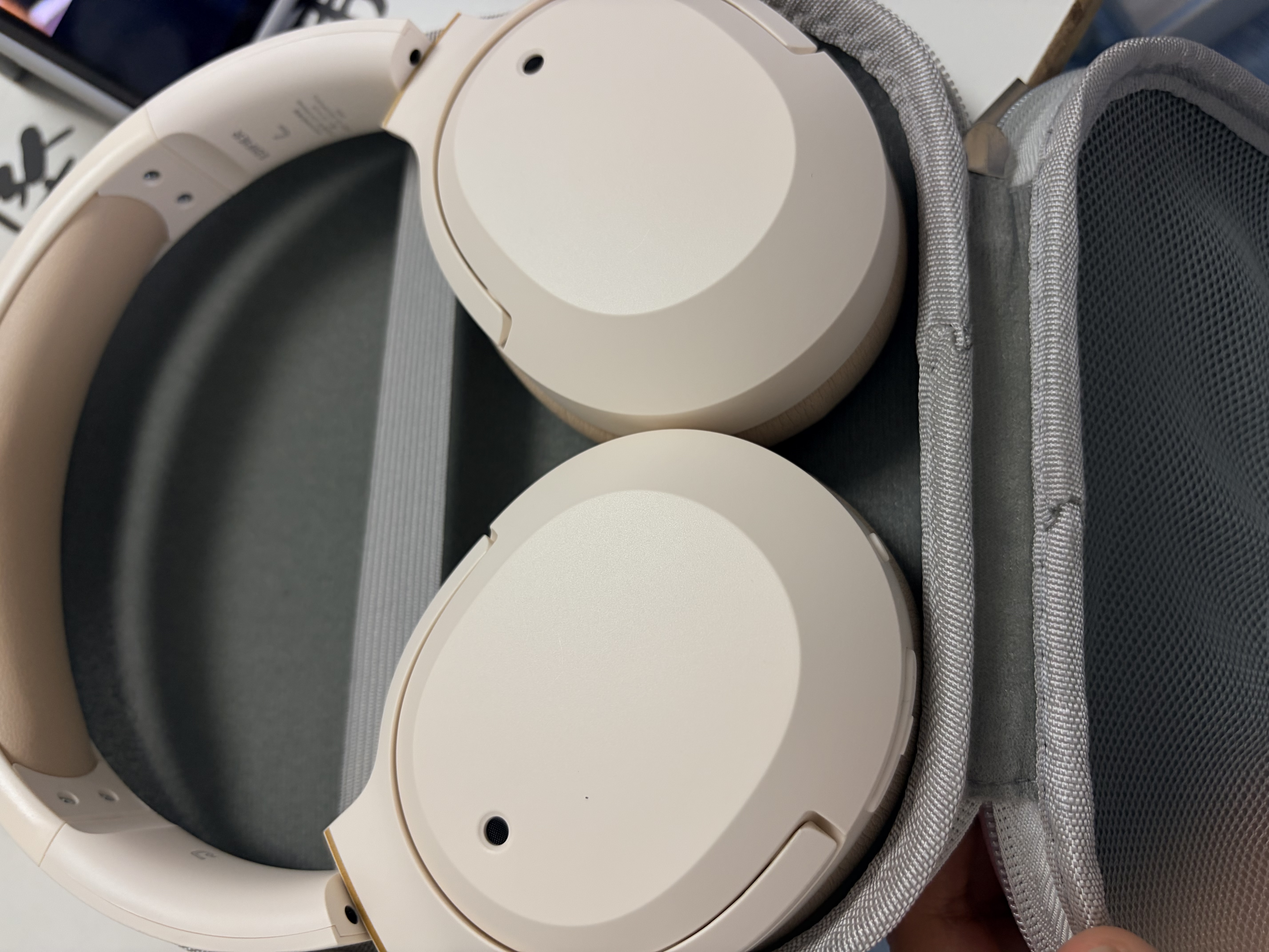 漫步者（EDIFIER）W820NB头戴式耳机金标蓝牙主动降噪经典版无线音乐游戏耳麦适配苹果华为小米13 【经典版】W820nb云岩白+彩色包 实拍图