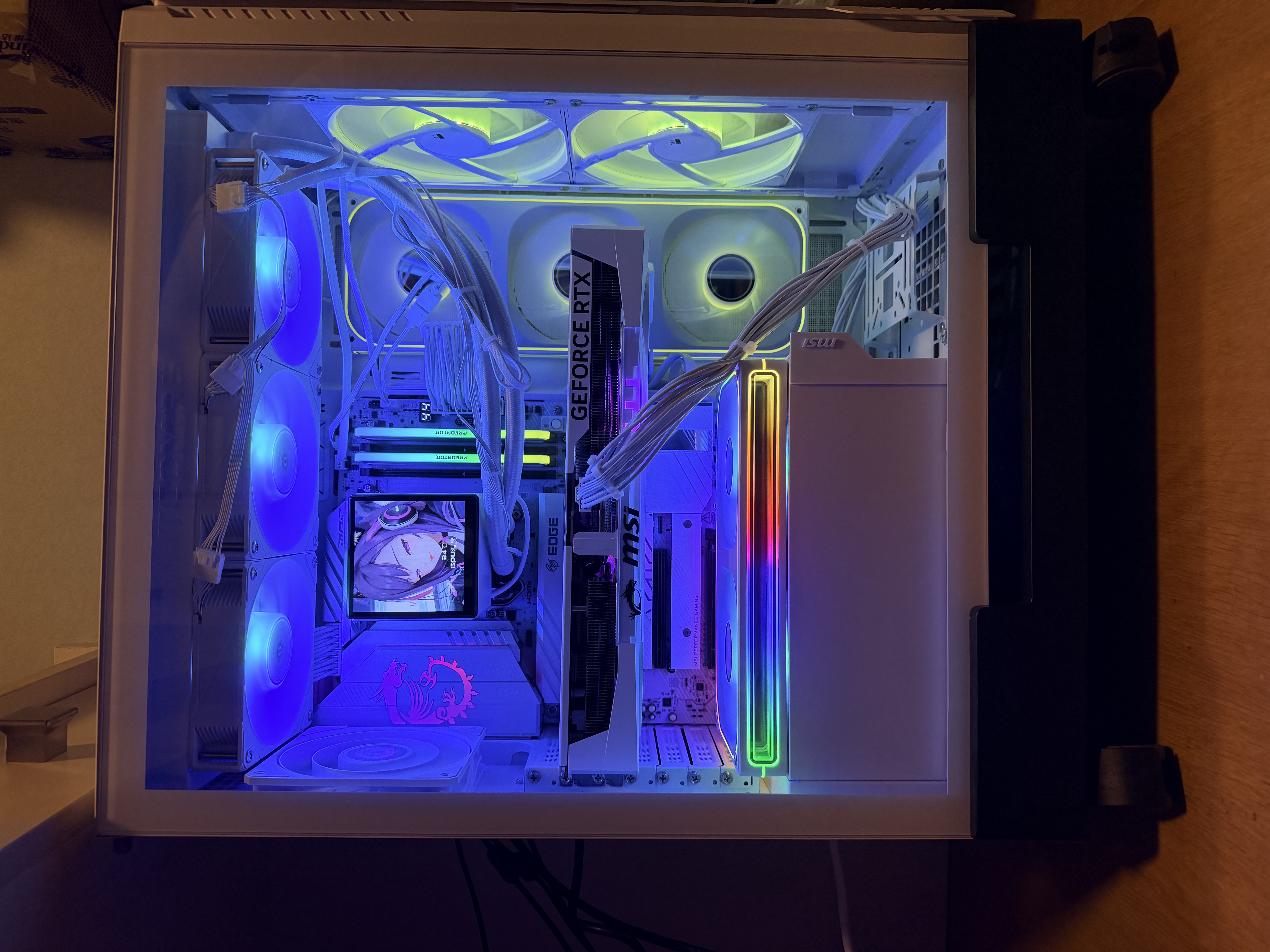 微星（MSI）刀锋300R白色MPG VELOX 300R AIRFLOW PZ WHITE台式电脑机箱(内置显卡支架/360水冷/支持ATX背插） 实拍图