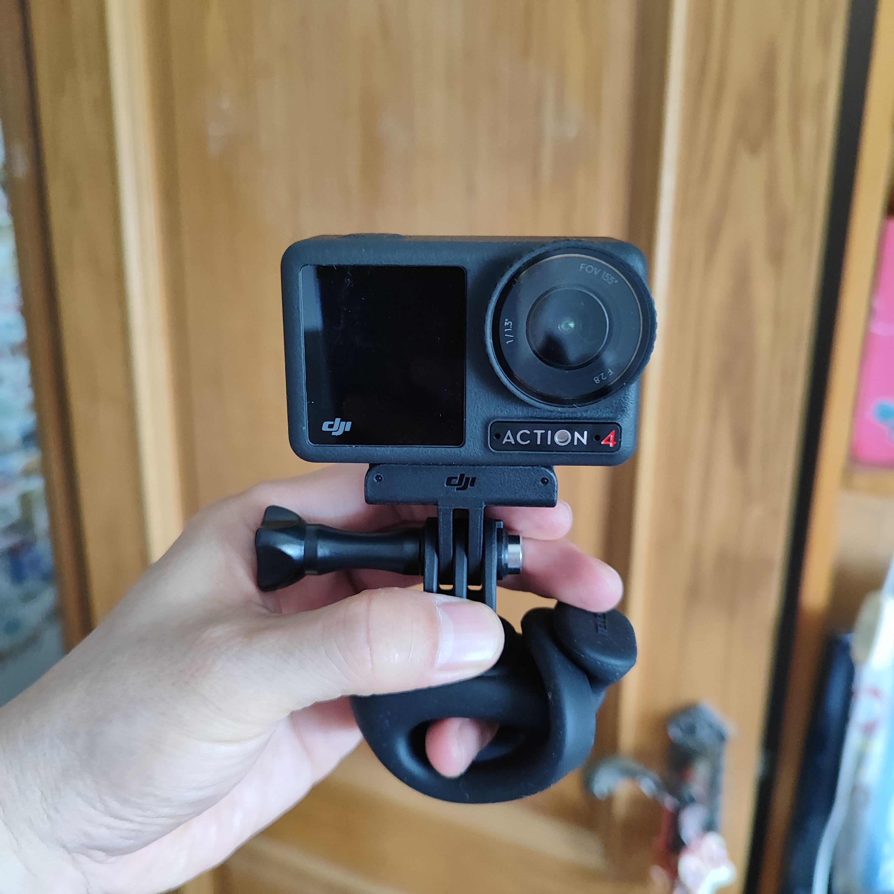 TELESIN(泰迅)大疆action6/5pro 4车把夹nano柔性支架适配gopro固定支架insta360钓鱼自行车骑行支架 实拍图